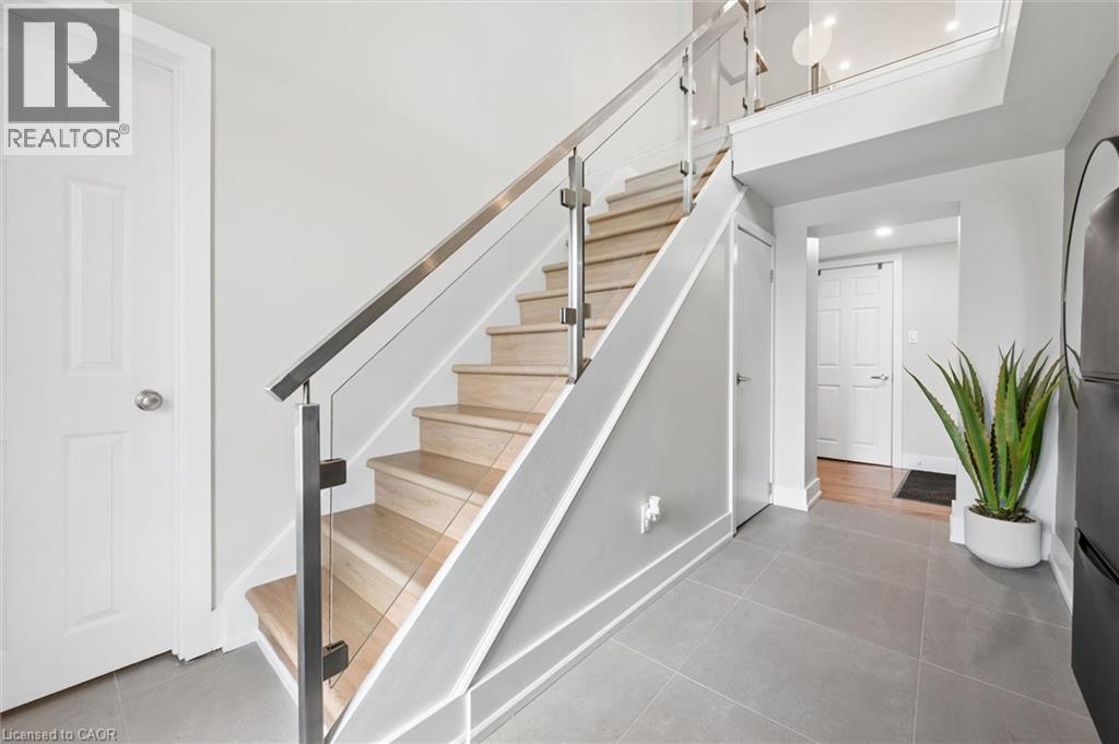 220 Mayfield Avenue, Waterloo, Ontario  N2J 3S5 - Photo 4 - 40816739