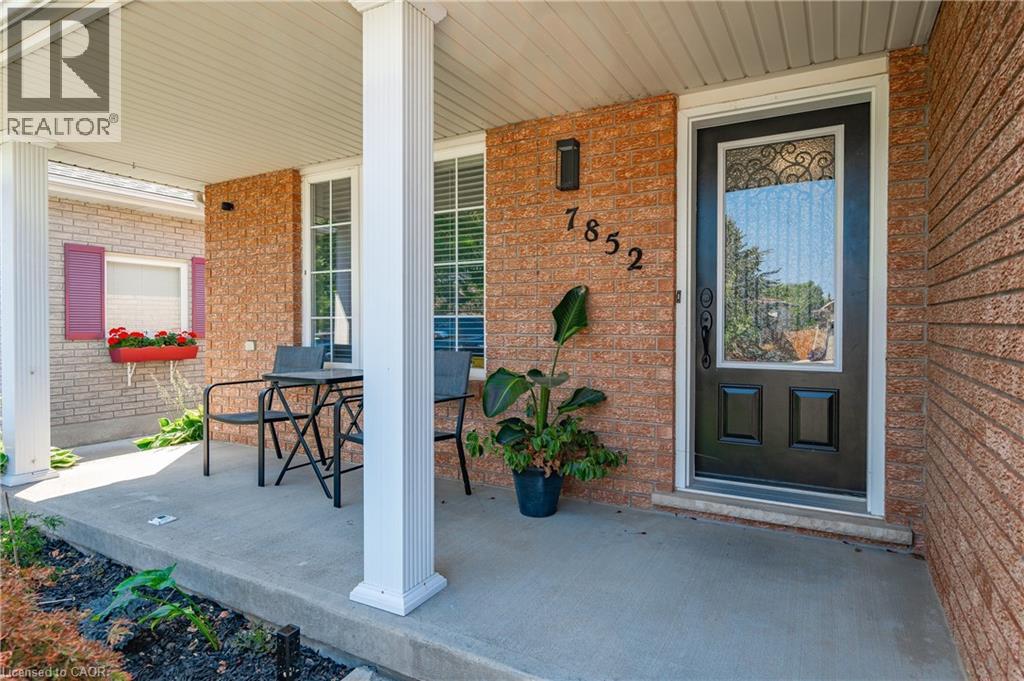 7852 Sabine Drive, Niagara Falls, Ontario  L2H 3E4 - Photo 3 - 40816673