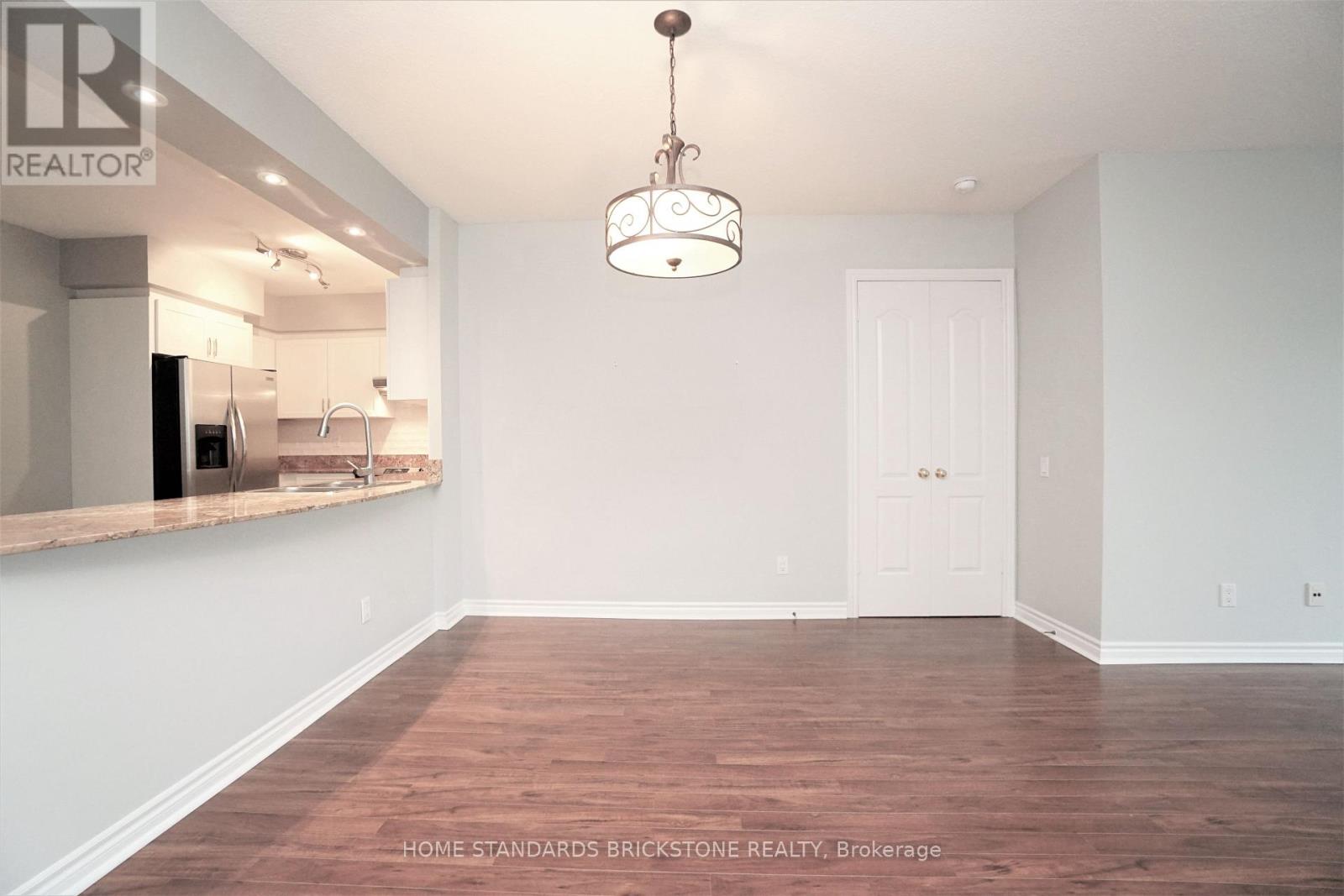 715 - 18 Willam Carson Crescent, Toronto, Ontario  M2P 2G6 - Photo 4 - C12942602