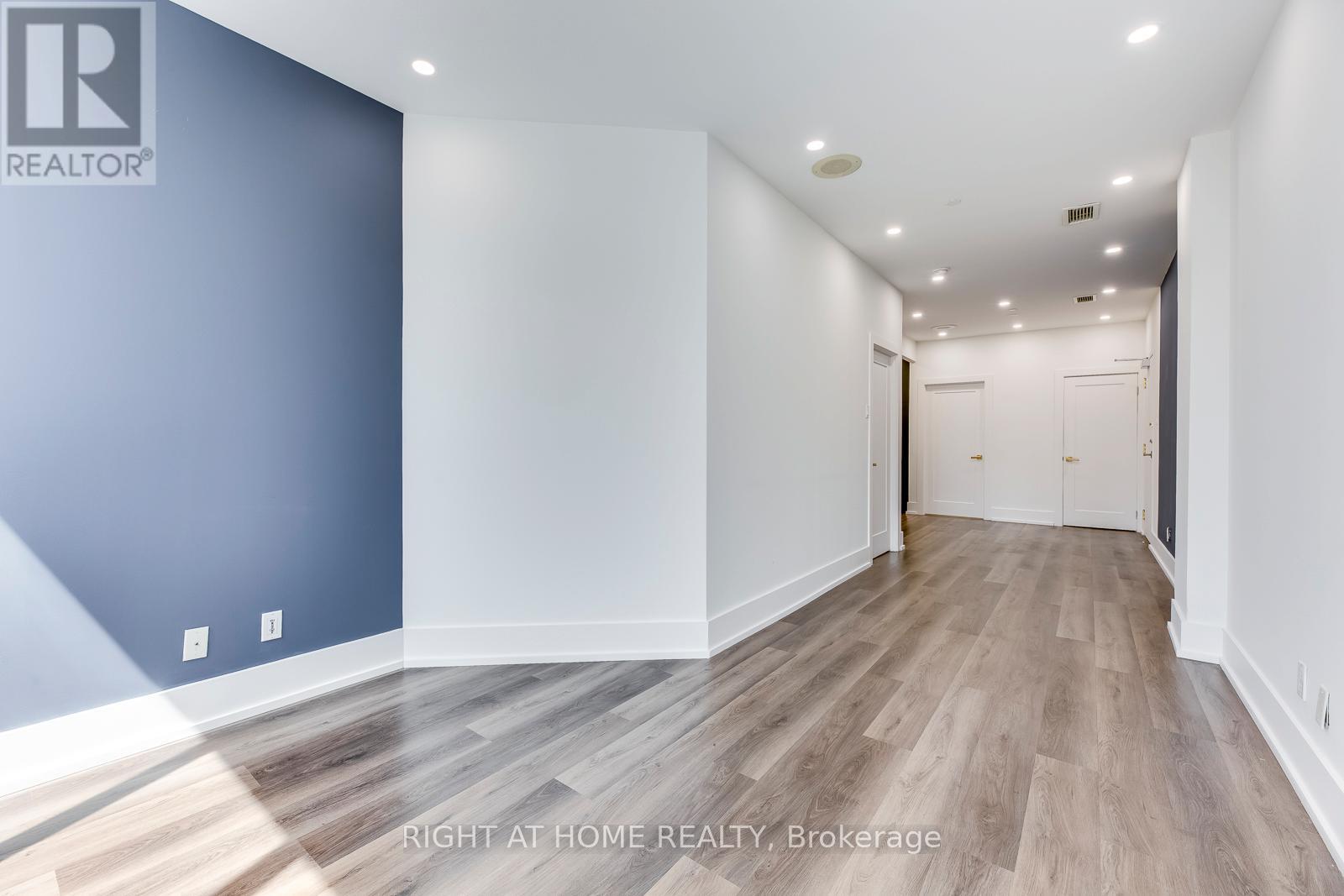 510 - 393 King Street W, Toronto, Ontario  M5V 3G8 - Photo 12 - C12942622