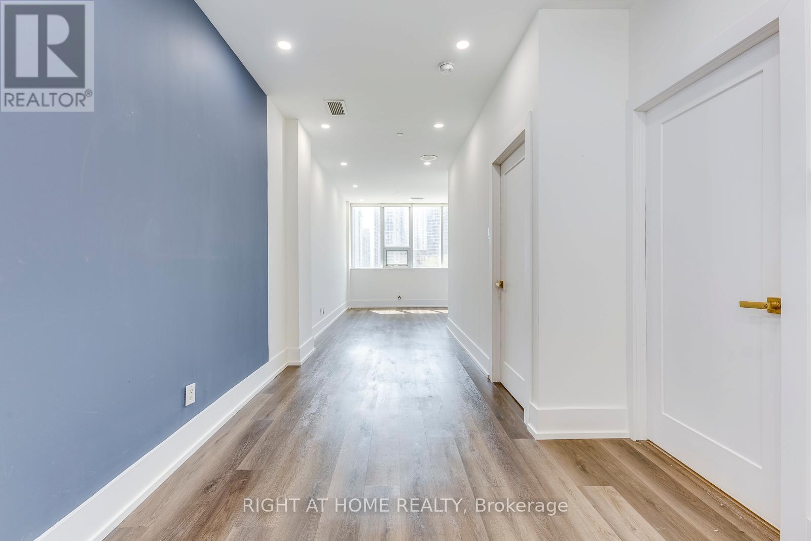 510 - 393 King Street W, Toronto, Ontario  M5V 3G8 - Photo 7 - C12942622