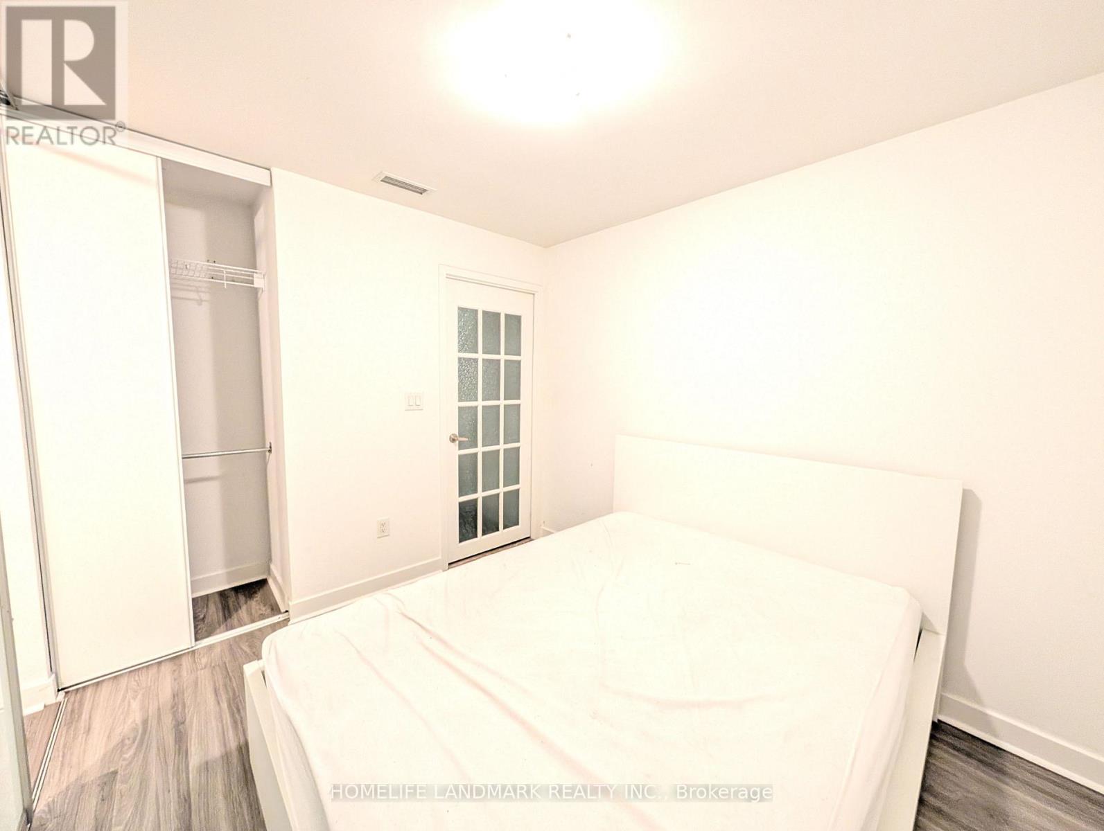 225 - 4k Spadina Avenue, Toronto, Ontario  M5V 3Y9 - Photo 12 - C12942714