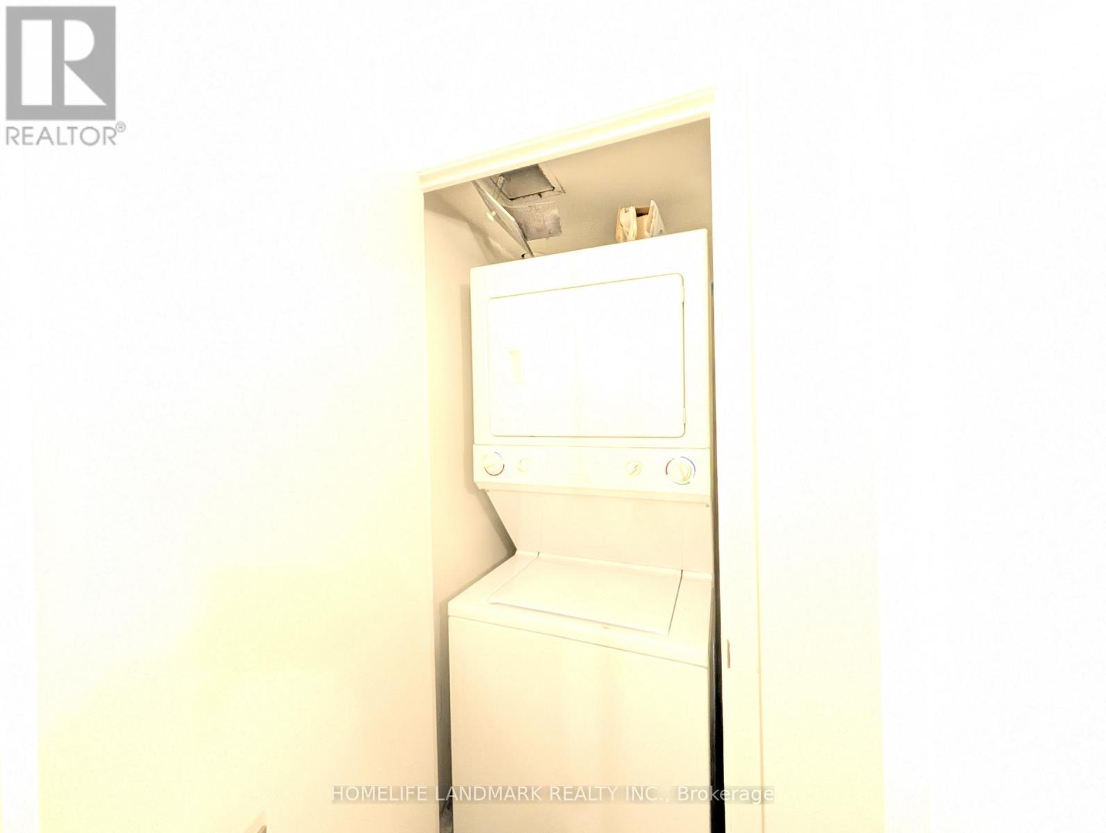 225 - 4k Spadina Avenue, Toronto, Ontario  M5V 3Y9 - Photo 13 - C12942714