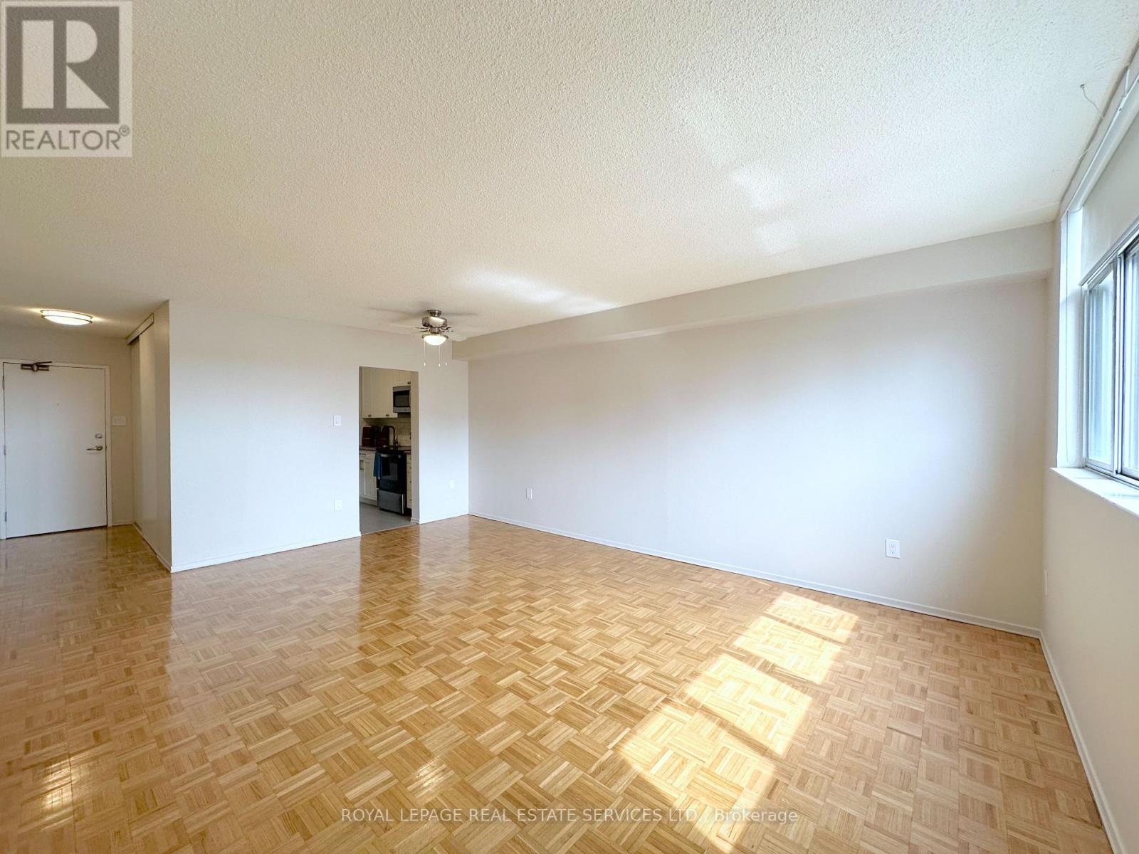 1021 - 30 Denton Avenue, Toronto, Ontario  M1L 4P2 - Photo 2 - E12942692