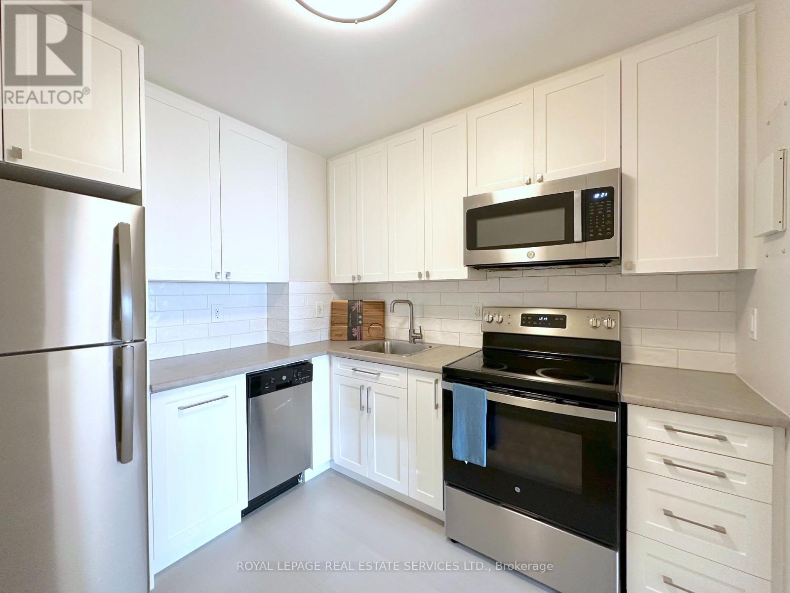 1021 - 30 Denton Avenue, Toronto, Ontario  M1L 4P2 - Photo 5 - E12942692