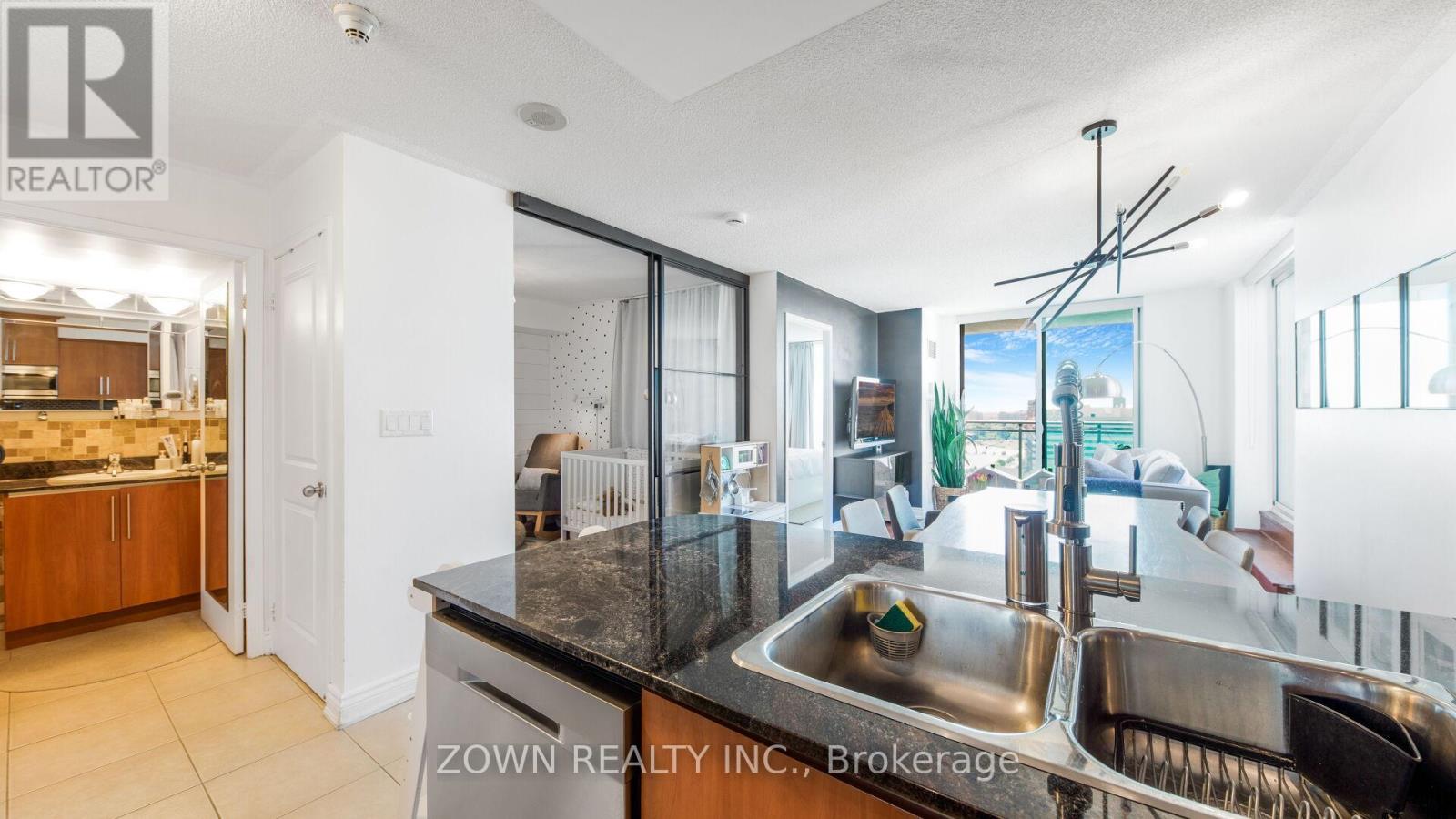 Lphi - 6 Rosebank Drive, Toronto (Malvern), Ontario  M1B 0A1 - Photo 8 - E12942696