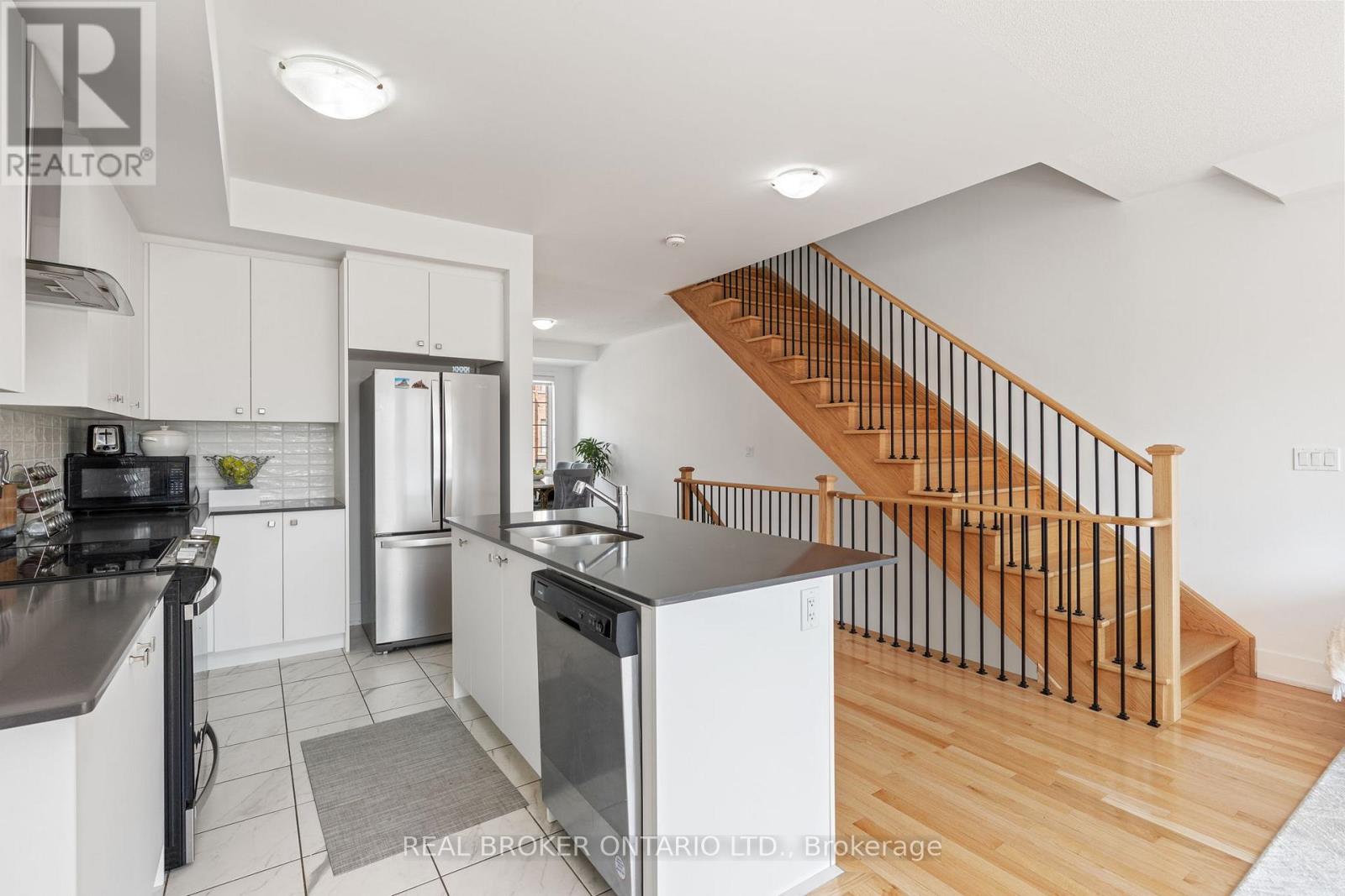 9 Nautical Way, Whitby, Ontario  L1N 0N2 - Photo 25 - E12942712