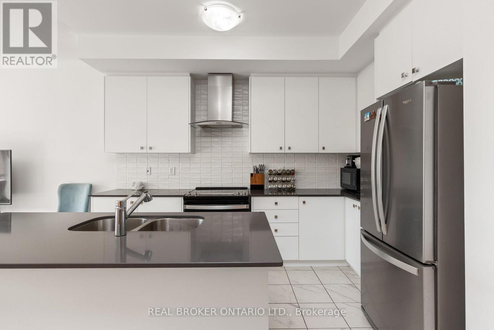 9 Nautical Way, Whitby, Ontario  L1N 0N2 - Photo 28 - E12942712