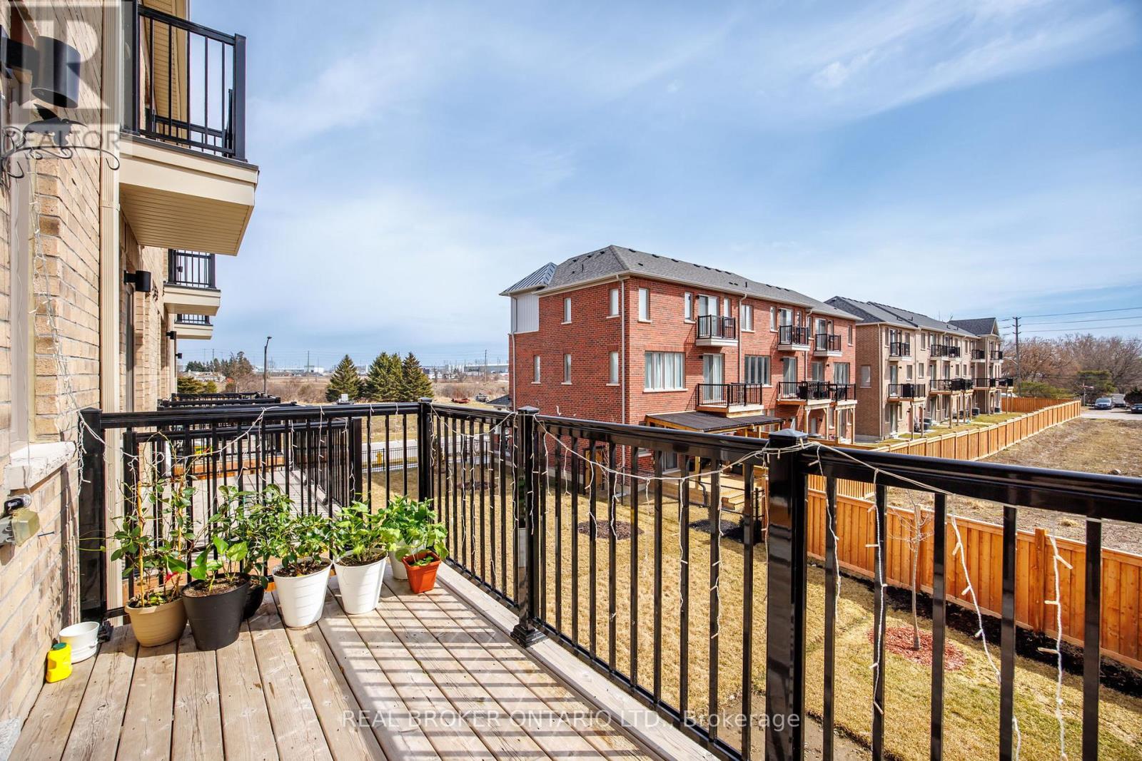 9 Nautical Way, Whitby, Ontario  L1N 0N2 - Photo 34 - E12942712