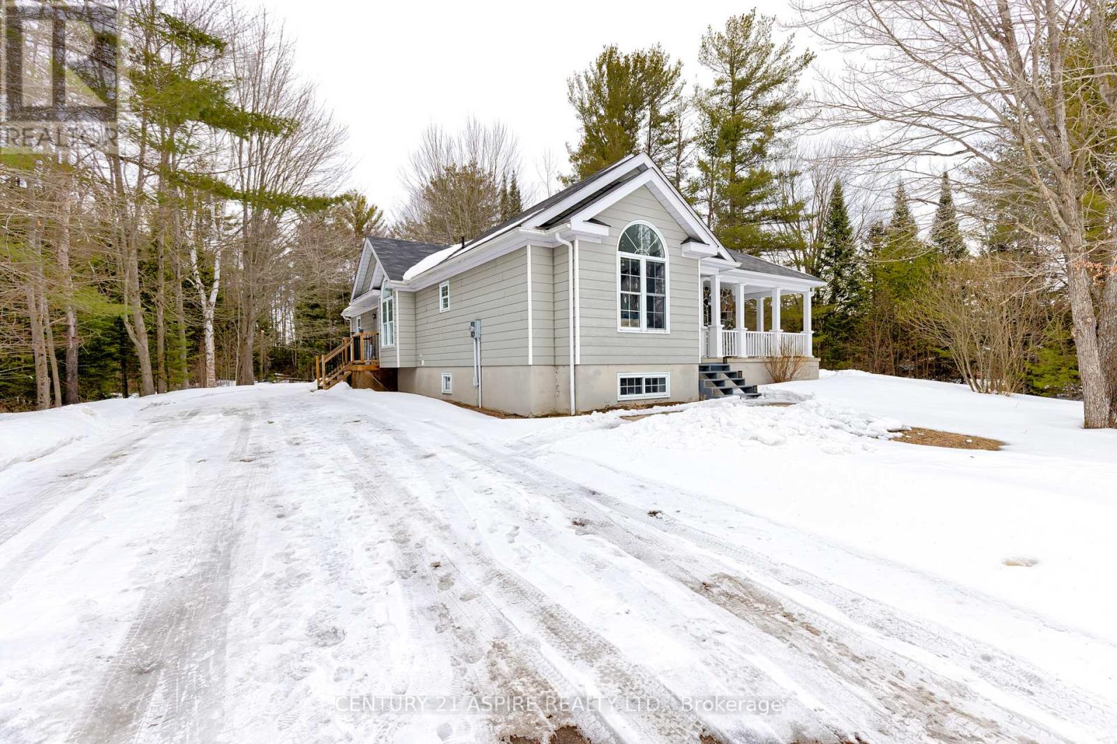 544 Achray Road, Petawawa, Ontario  K8A 6W7 - Photo 7 - X12942608