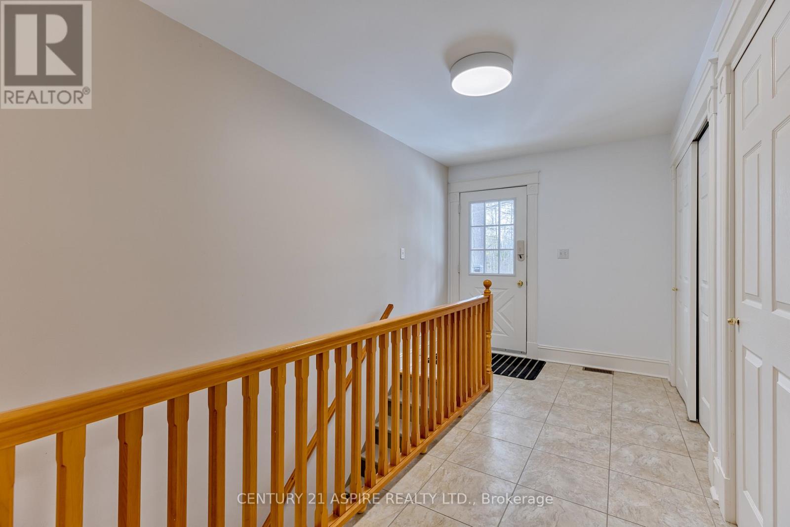 544 Achray Road, Petawawa, Ontario  K8A 6W7 - Photo 9 - X12942608