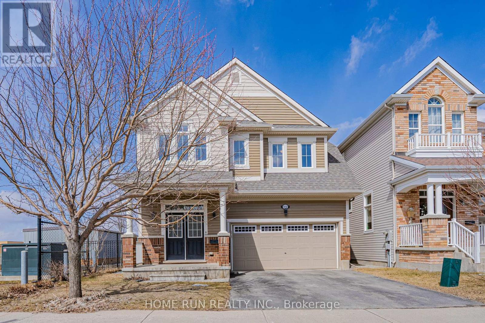 572 DUNDONALD DRIVE, Ottawa, Ontario