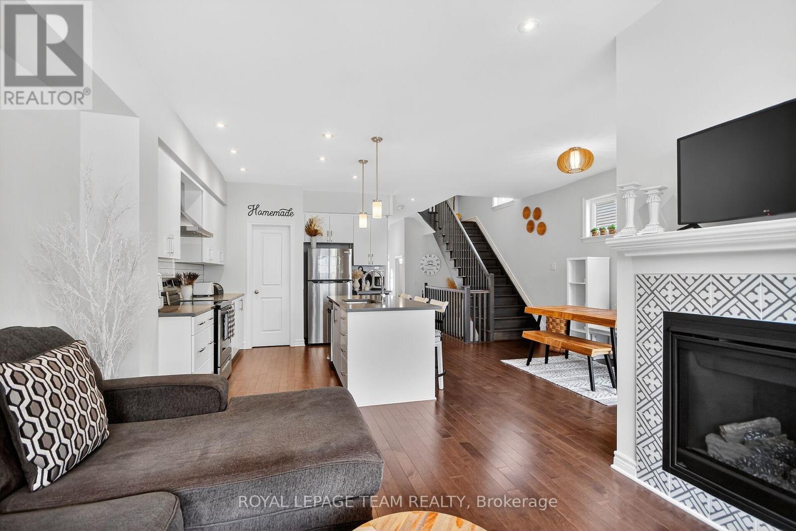 545 Borbridge Avenue, Ottawa, Ontario  K4M 0J1 - Photo 12 - X12942674