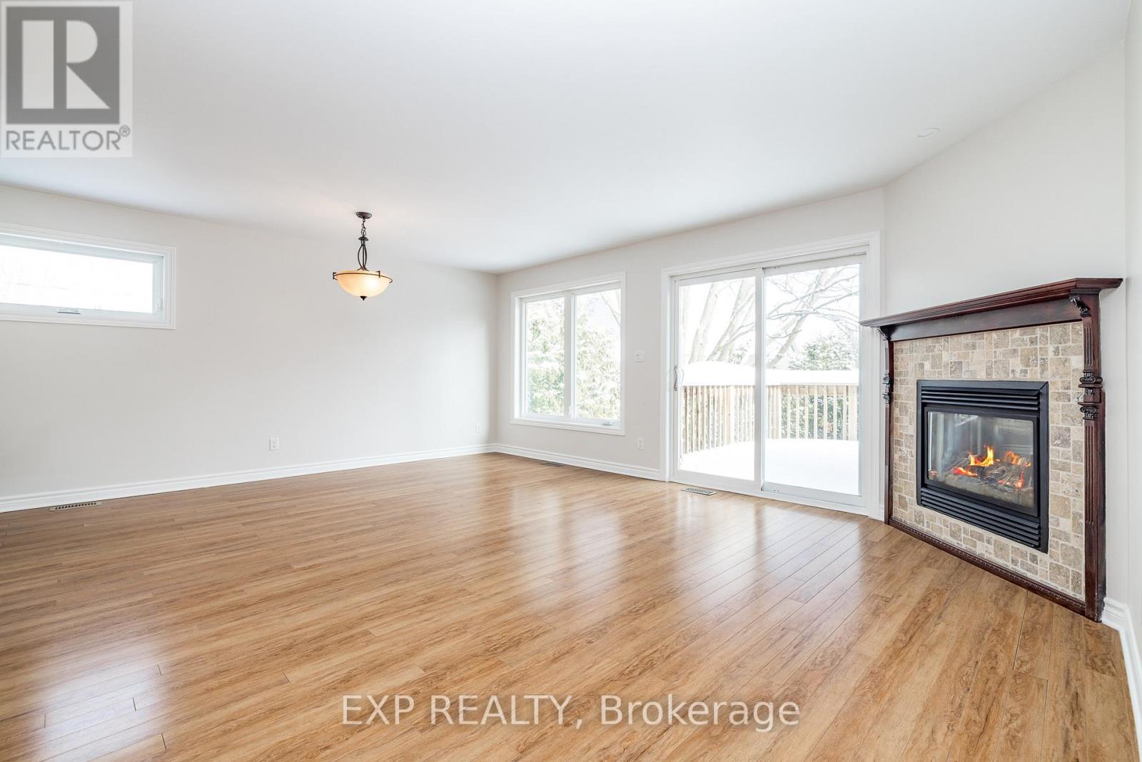 193 Napoleon Street, Carleton Place, Ontario  K7C 2W8 - Photo 10 - X12942708