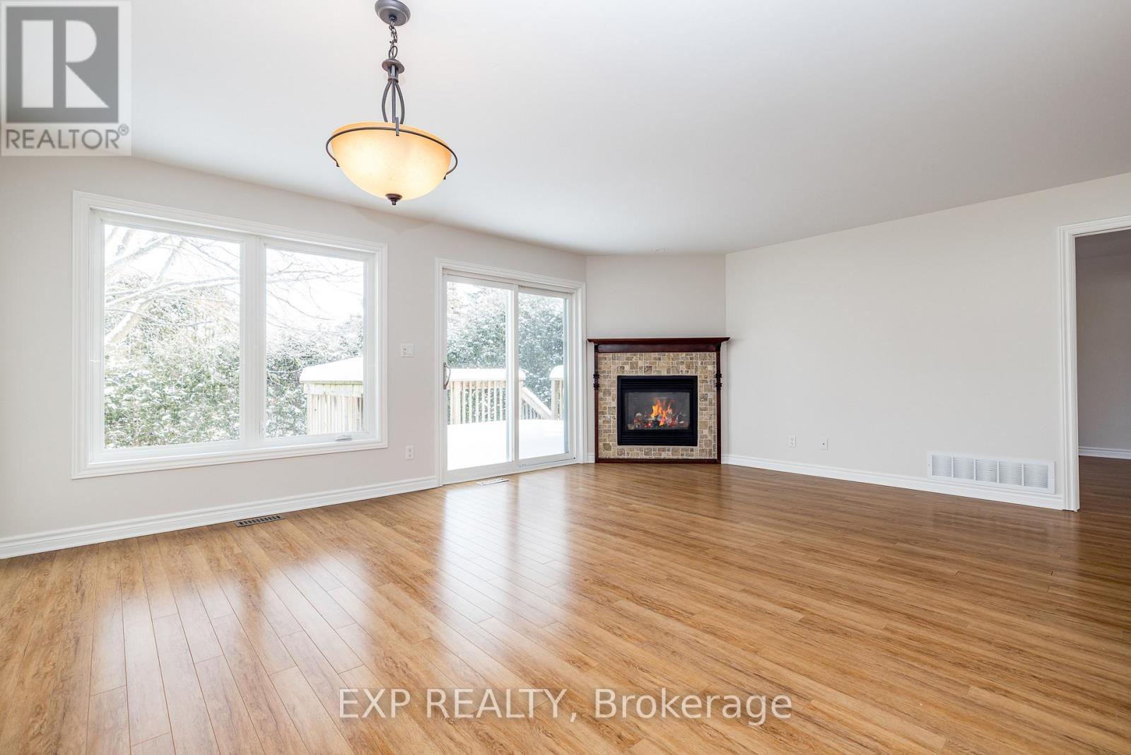 193 Napoleon Street, Carleton Place, Ontario  K7C 2W8 - Photo 11 - X12942708