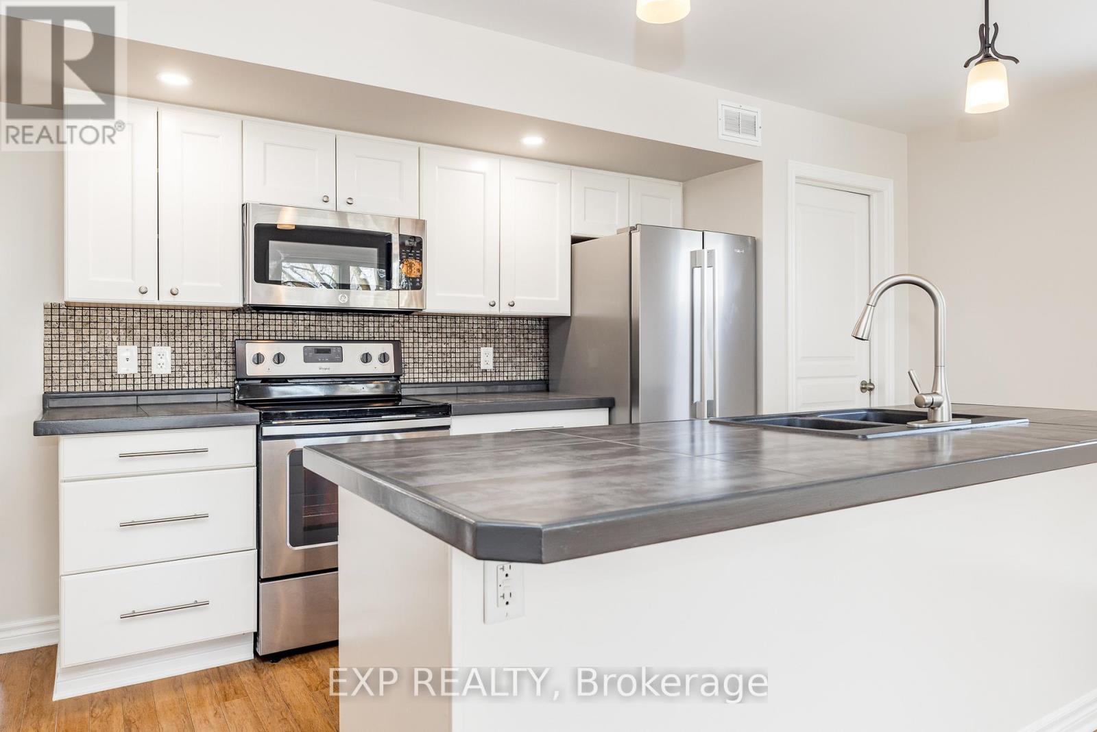 193 Napoleon Street, Carleton Place, Ontario  K7C 2W8 - Photo 16 - X12942708