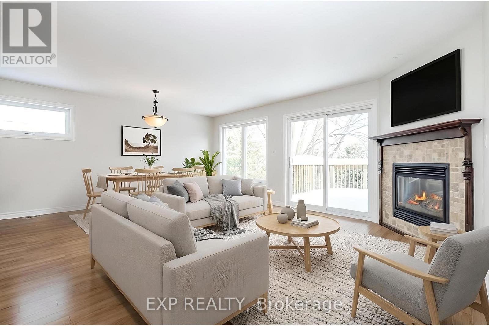 193 Napoleon Street, Carleton Place, Ontario  K7C 2W8 - Photo 3 - X12942708