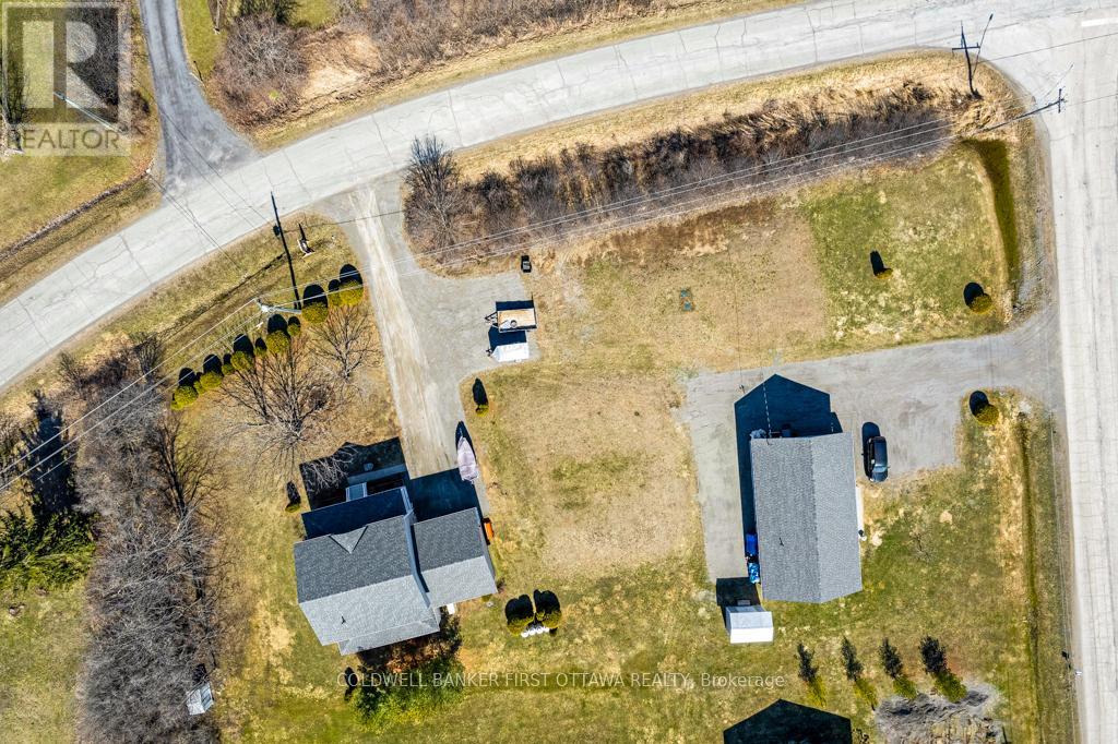 237 Wayside Drive, Drummond/north Elmsley, Ontario  K7R 3C8 - Photo 45 - X12942724