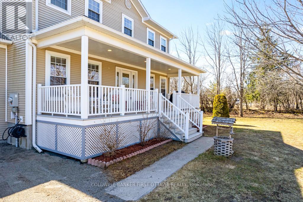 237 Wayside Drive, Drummond/north Elmsley, Ontario  K7R 3C8 - Photo 5 - X12942724