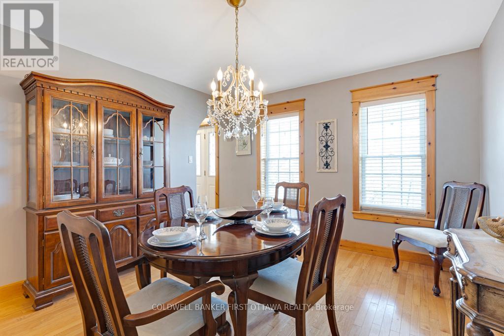 237 Wayside Drive, Drummond/north Elmsley, Ontario  K7R 3C8 - Photo 9 - X12942724