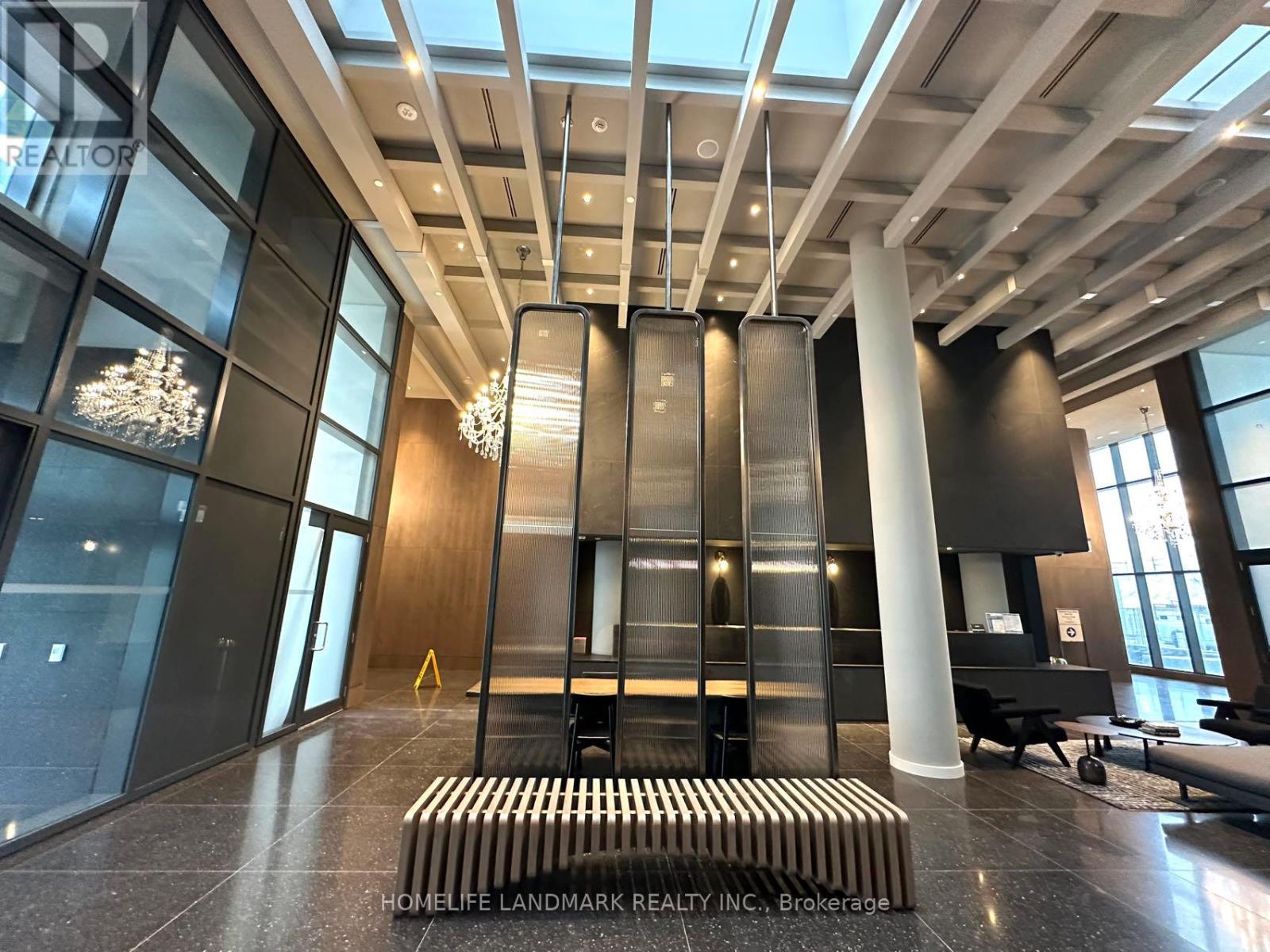 3815 - 28 Interchange Way, Vaughan, Ontario  L4K 0P8 - Photo 5 - N12942636