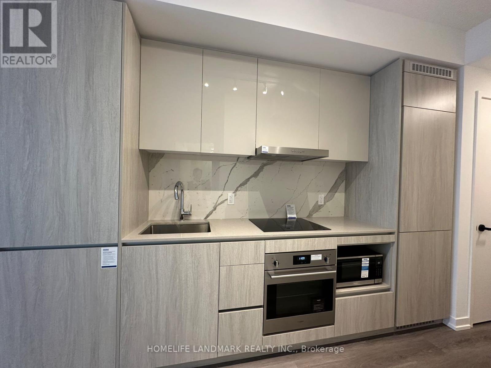 3815 - 28 Interchange Way, Vaughan, Ontario  L4K 0P8 - Photo 9 - N12942636