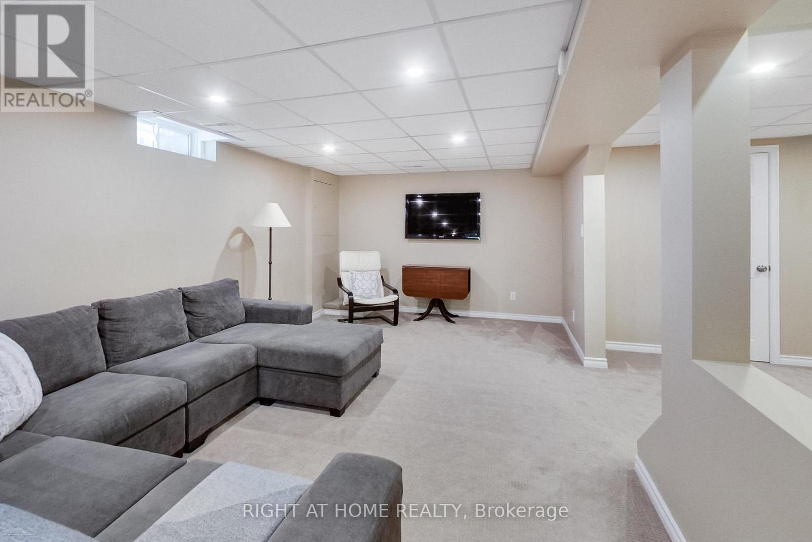 885 Dales Avenue, Newmarket, Ontario  L3Y 5Z6 - Photo 22 - N12942664