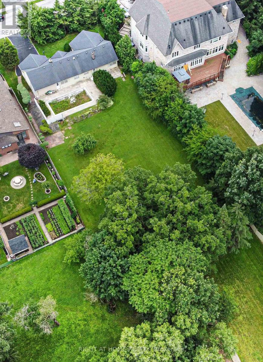 46 Roosevelt Drive, Richmond Hill, Ontario  L4C 6V4 - Photo 12 - N12942690