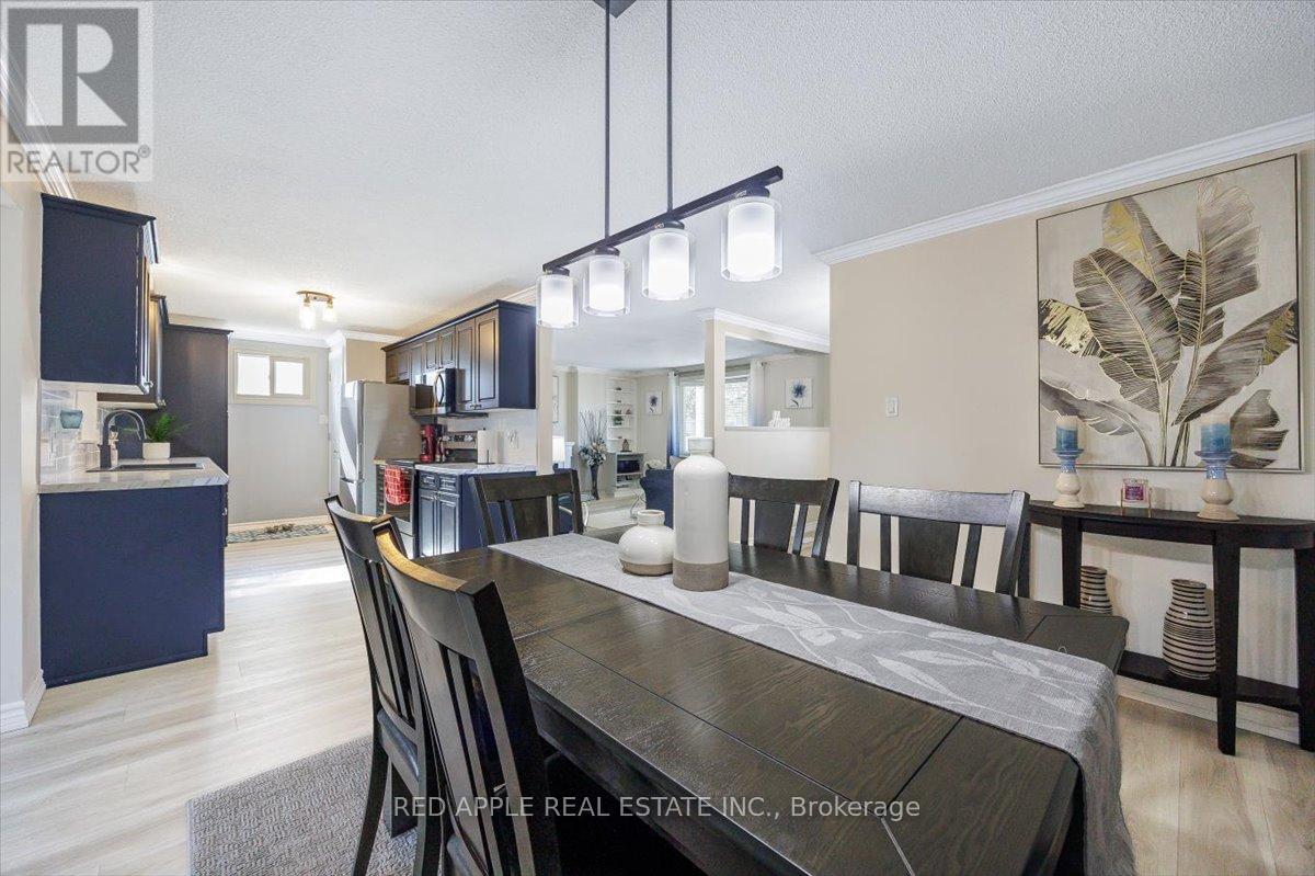 69 Corner Brook Trail, Innisfil, Ontario  L9S 1N7 - Photo 16 - N12942700