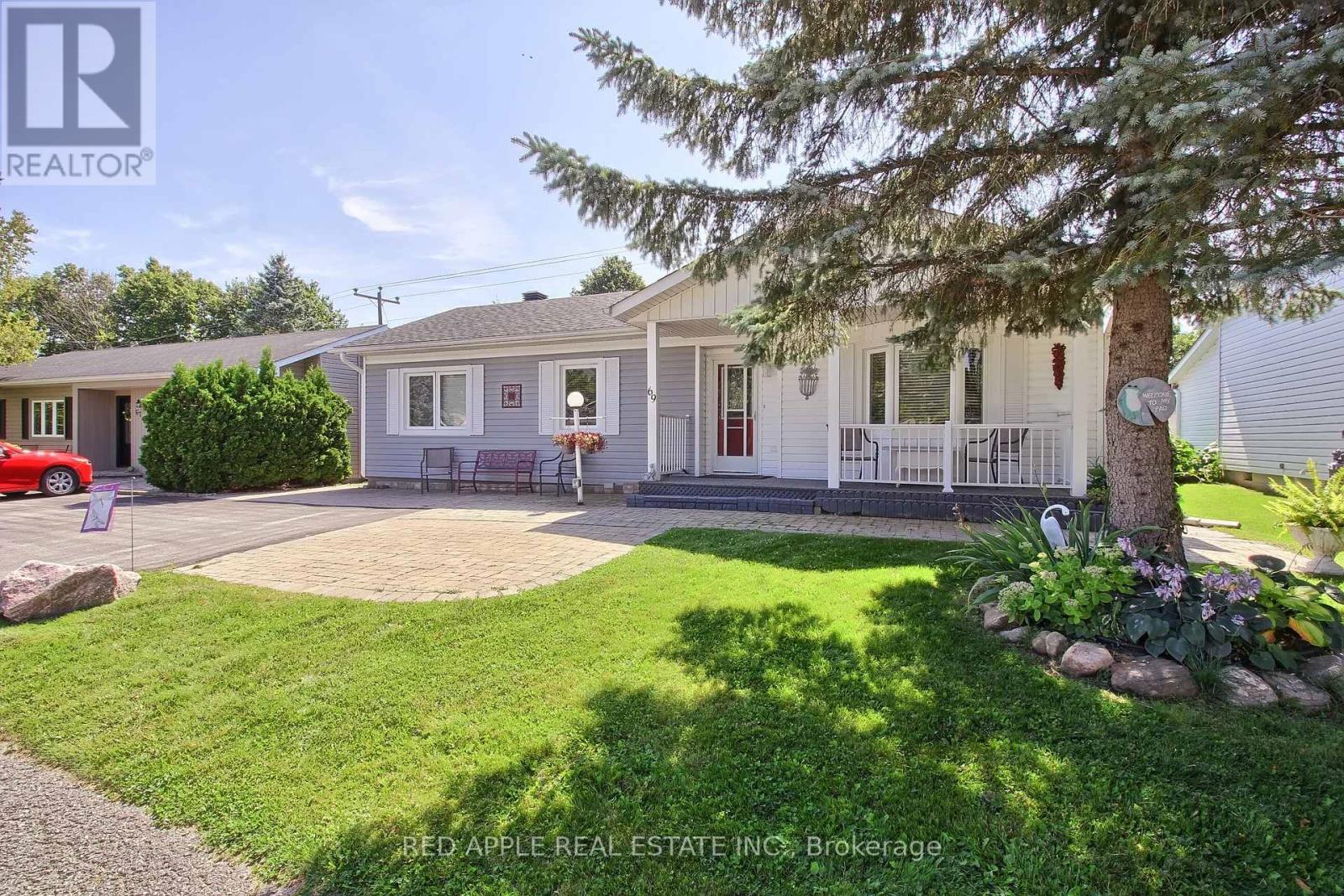 69 Corner Brook Trail, Innisfil, Ontario  L9S 1N7 - Photo 2 - N12942700