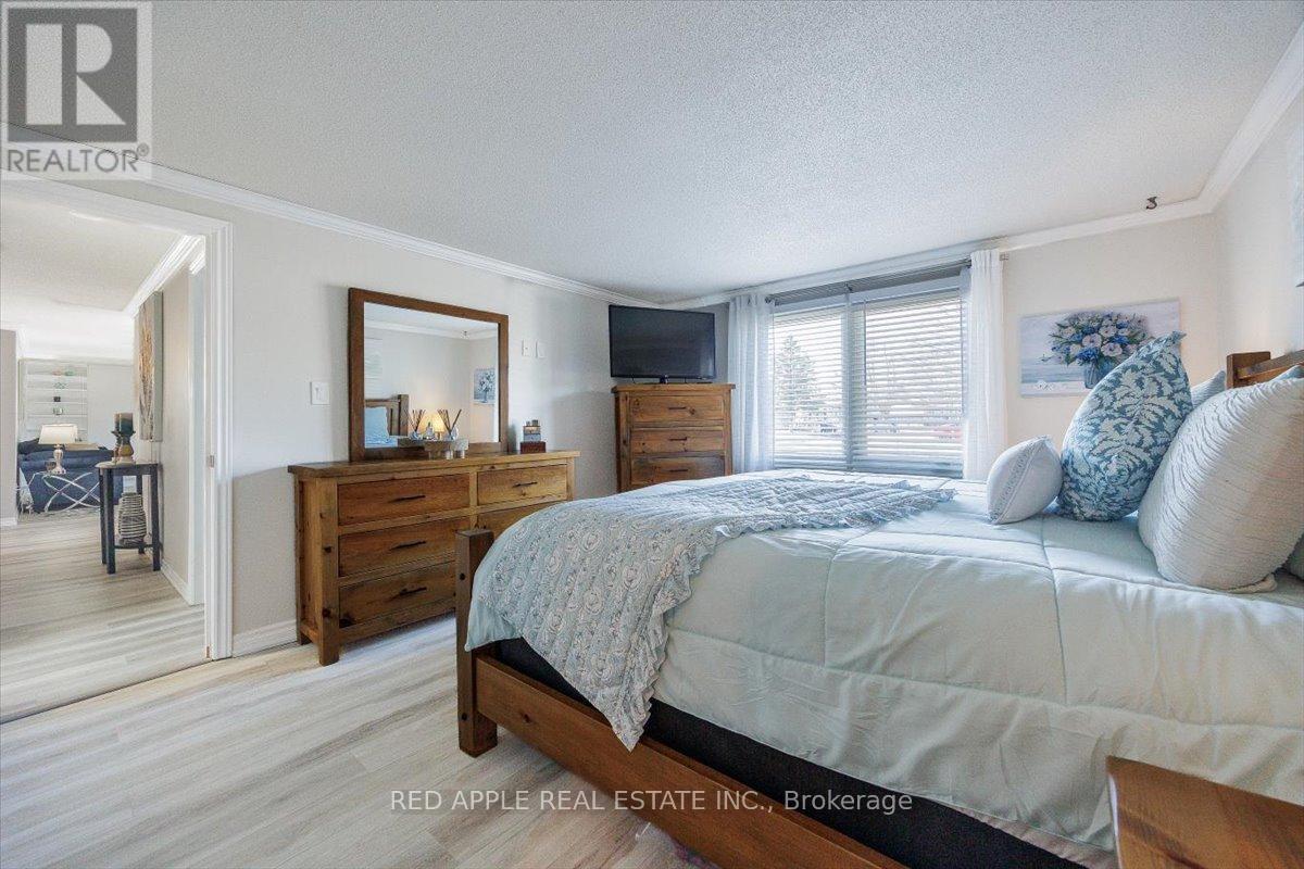 69 Corner Brook Trail, Innisfil, Ontario  L9S 1N7 - Photo 21 - N12942700