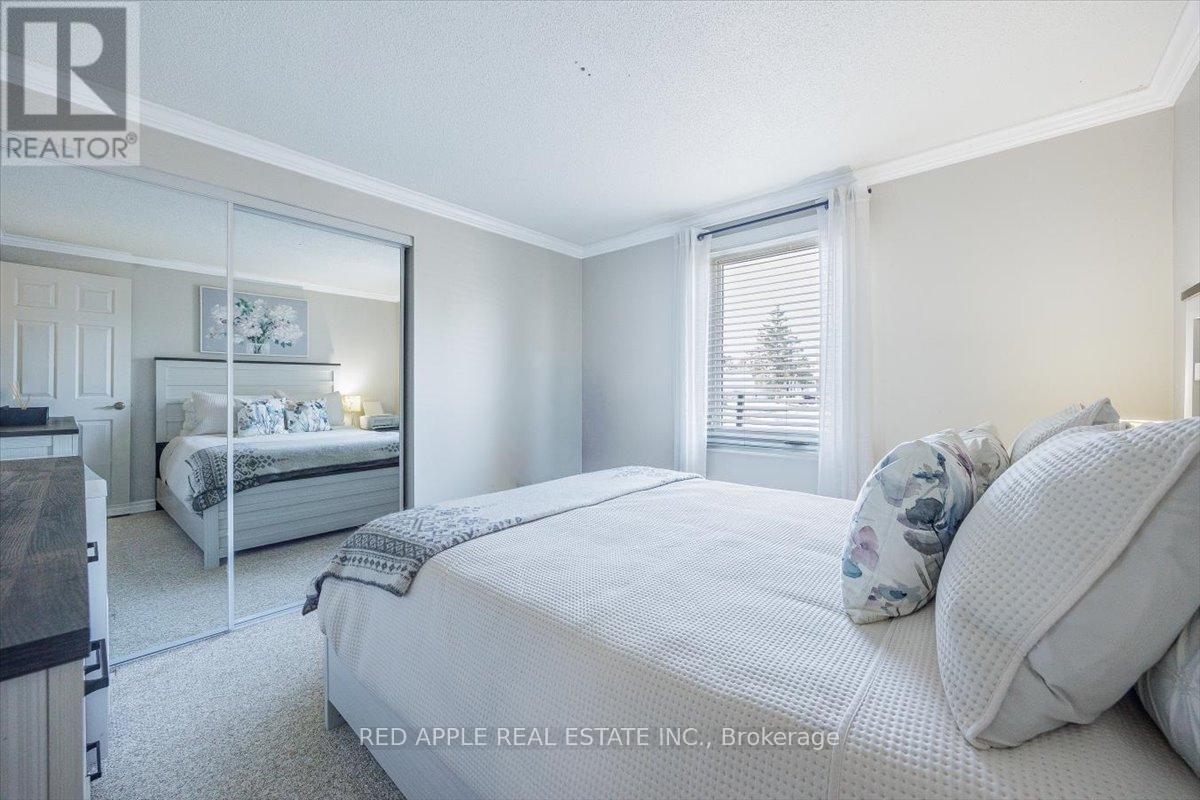 69 Corner Brook Trail, Innisfil, Ontario  L9S 1N7 - Photo 24 - N12942700