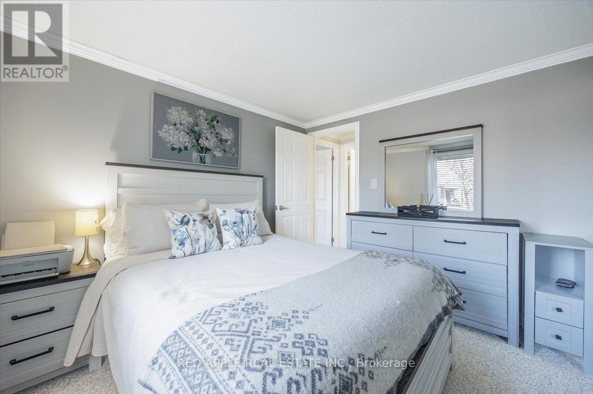 69 Corner Brook Trail, Innisfil, Ontario  L9S 1N7 - Photo 25 - N12942700