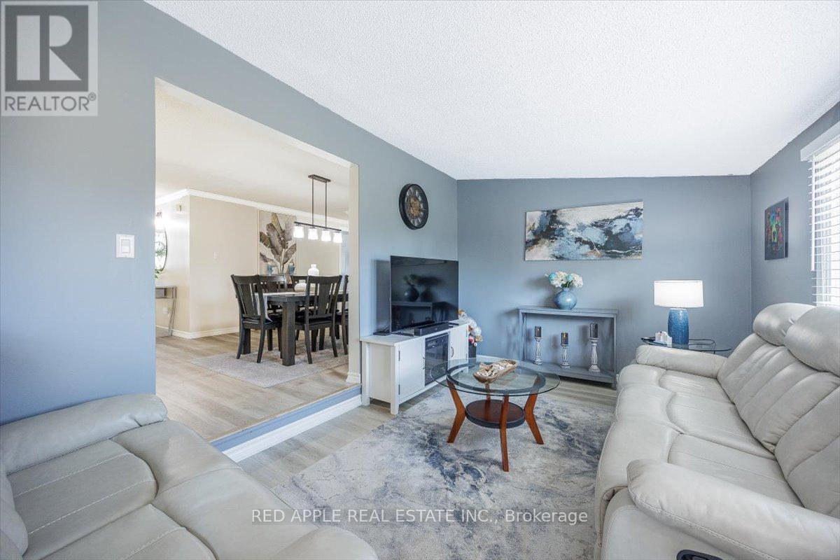 69 Corner Brook Trail, Innisfil, Ontario  L9S 1N7 - Photo 27 - N12942700