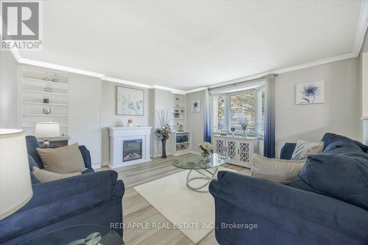 69 Corner Brook Trail, Innisfil, Ontario  L9S 1N7 - Photo 8 - N12942700