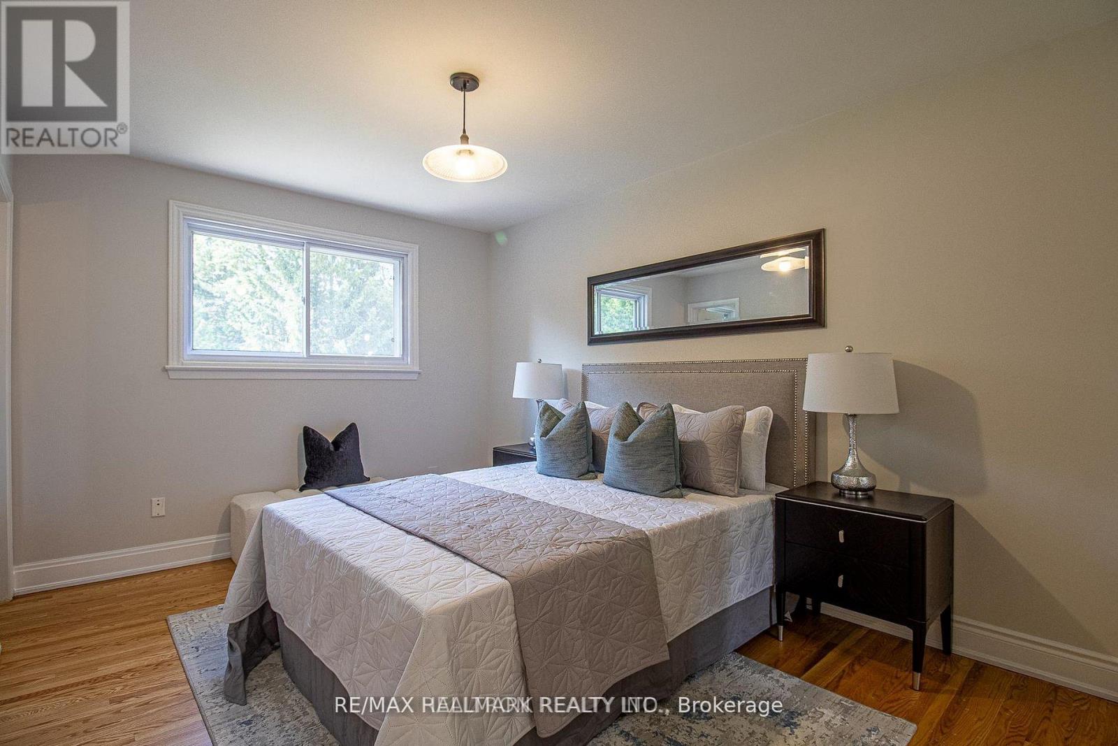 978 Wildwood Drive, Newmarket, Ontario  L3Y 2B5 - Photo 12 - N12942710