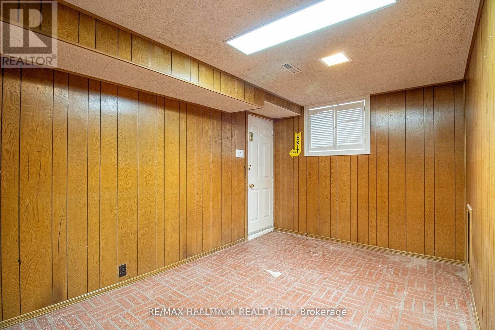 978 Wildwood Drive, Newmarket, Ontario  L3Y 2B5 - Photo 20 - N12942710