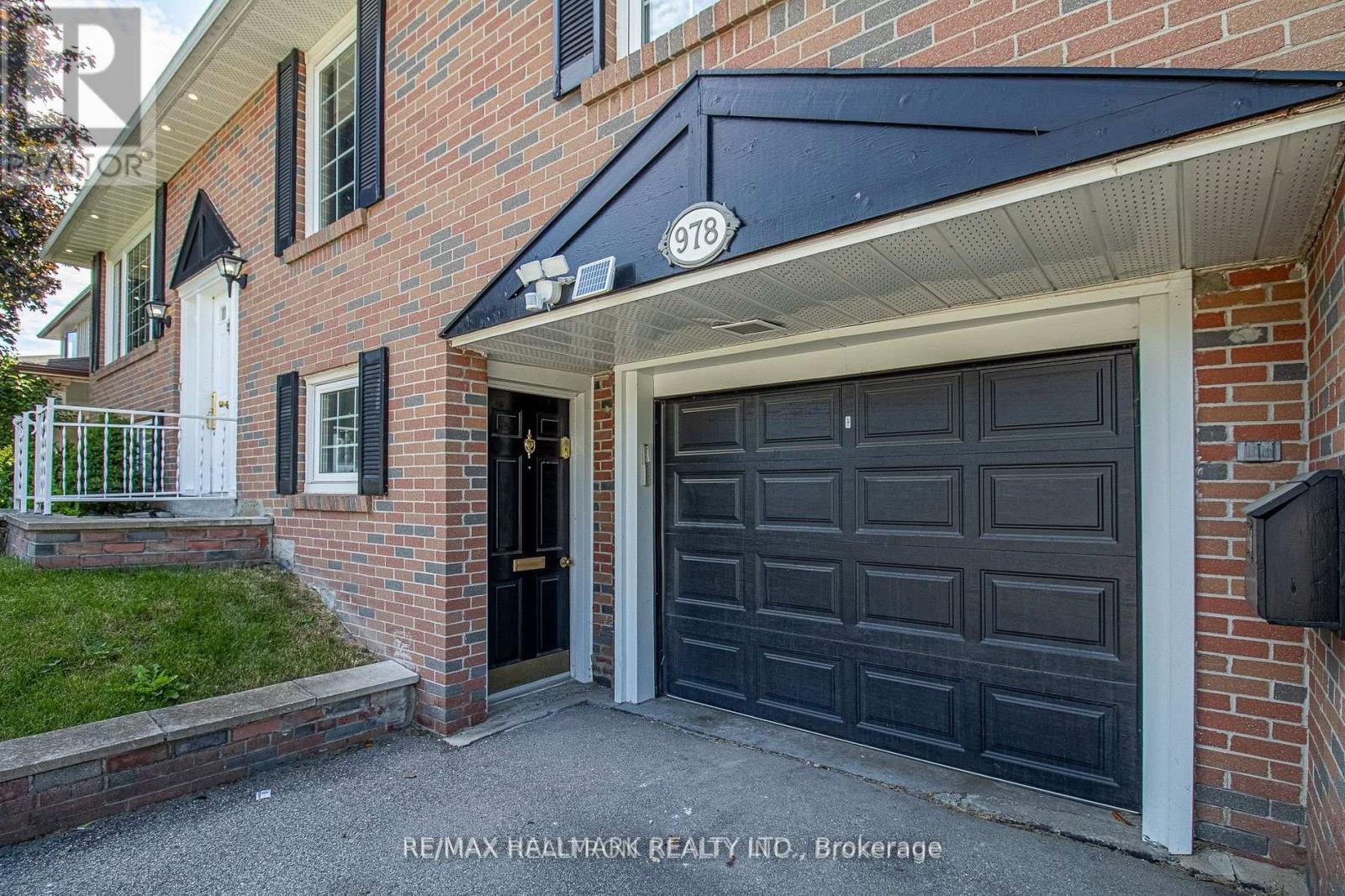 978 Wildwood Drive, Newmarket, Ontario  L3Y 2B5 - Photo 27 - N12942710