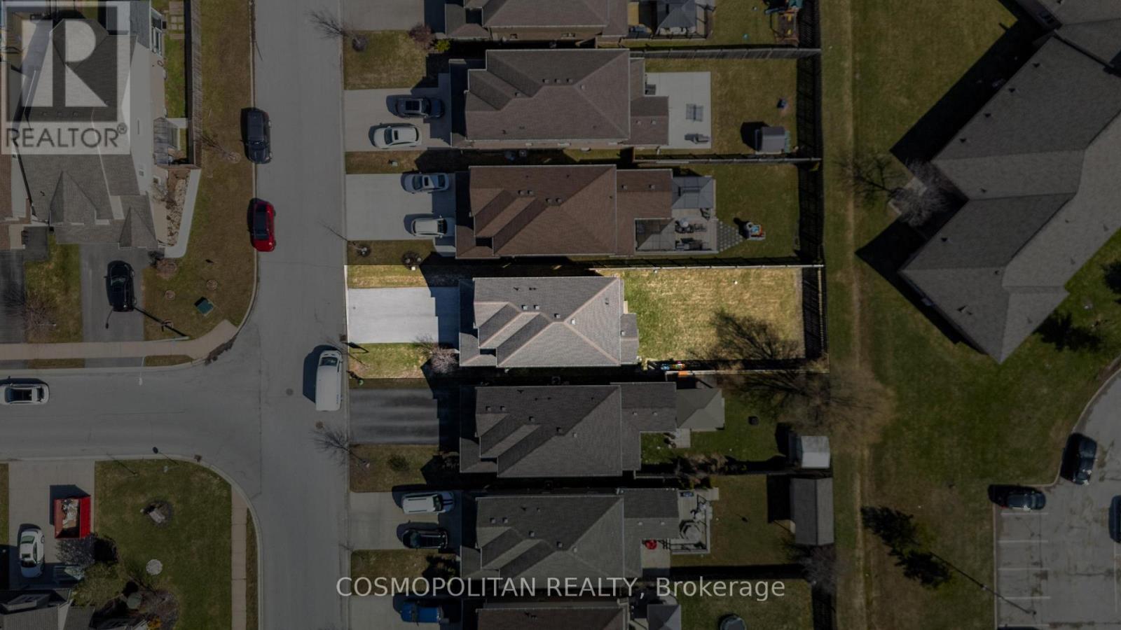 8396 Glavcic Drive, Niagara Falls, Ontario  L2H 0B4 - Photo 3 - X12942662