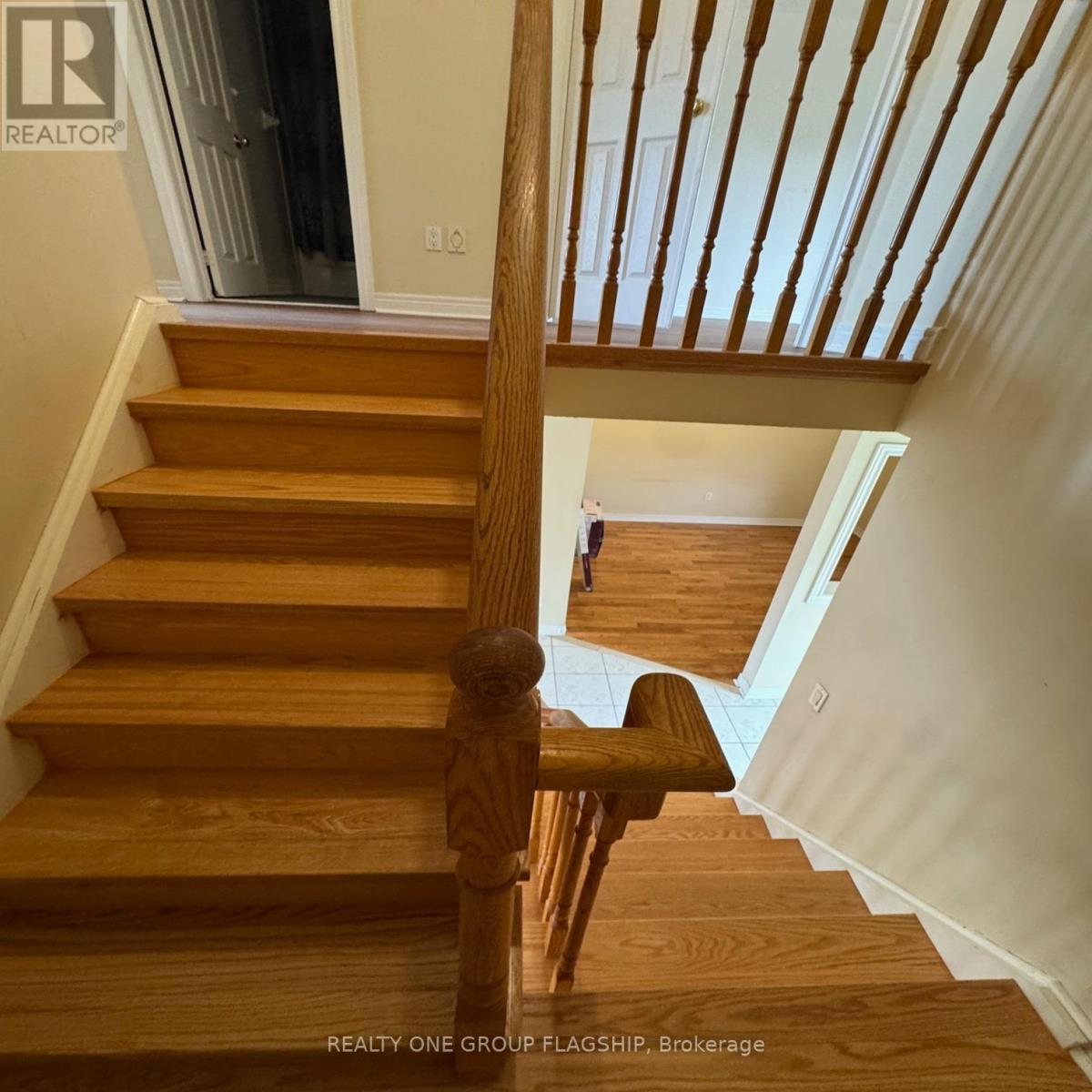 106 - 5662 Glen Erin Drive, Mississauga, Ontario  L5M 6C4 - Photo 7 - W12942606