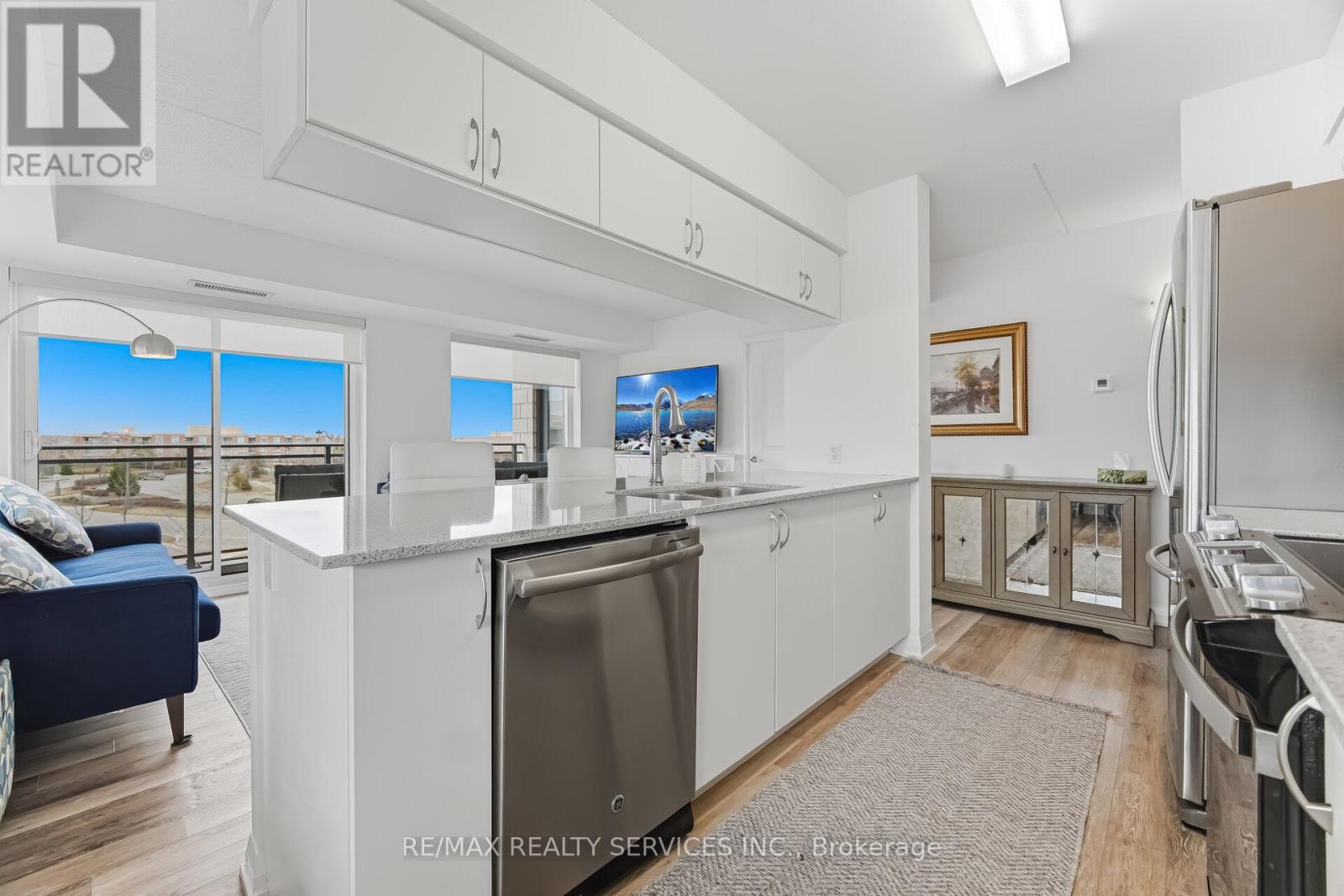 305 - 30 Via Rosedale, Brampton (Sandringham-Wellington), Ontario  L6R 3Z9 - Photo 13 - W12942624