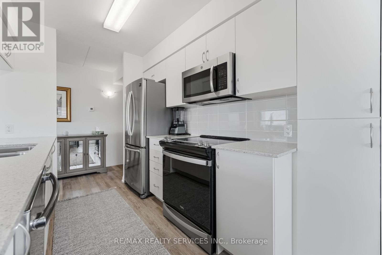 305 - 30 Via Rosedale, Brampton (Sandringham-Wellington), Ontario  L6R 3Z9 - Photo 14 - W12942624