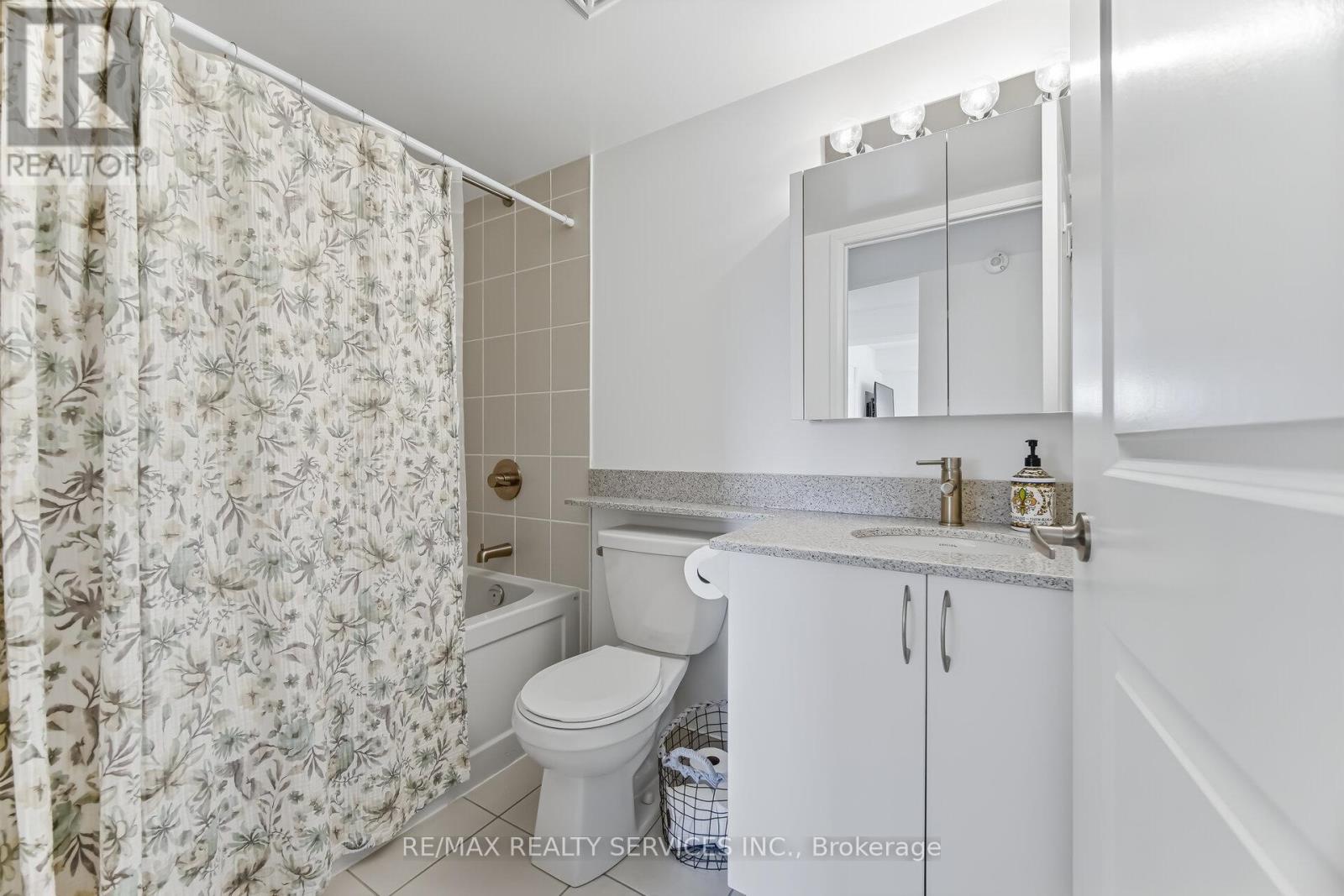 305 - 30 Via Rosedale, Brampton (Sandringham-Wellington), Ontario  L6R 3Z9 - Photo 25 - W12942624