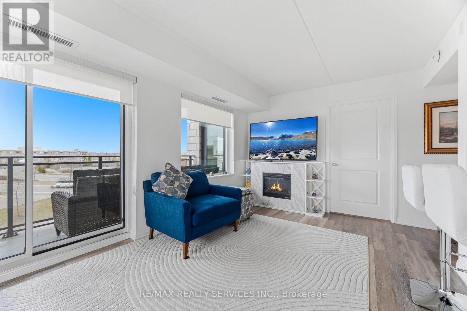 305 - 30 Via Rosedale, Brampton (Sandringham-Wellington), Ontario  L6R 3Z9 - Photo 8 - W12942624