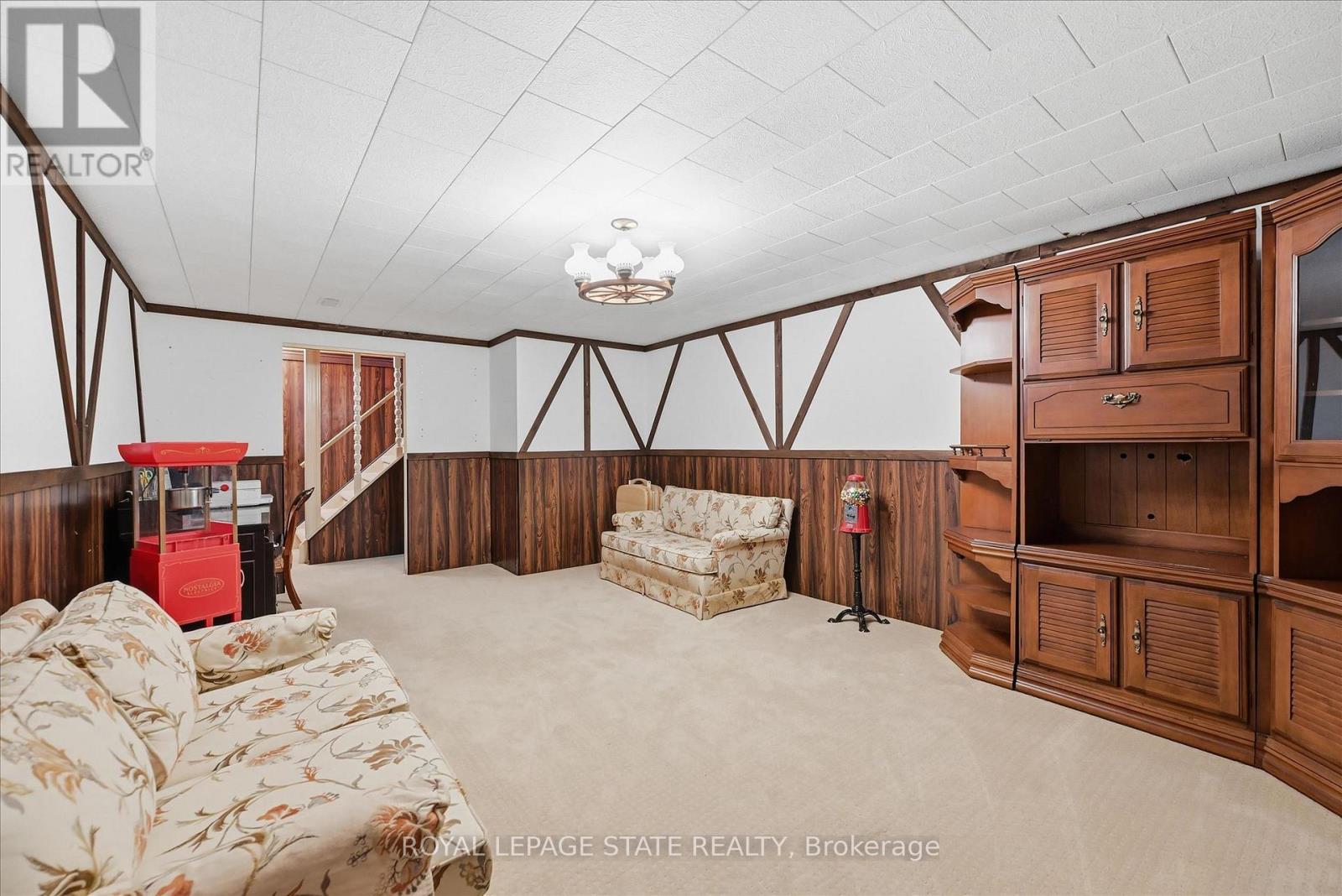 2192 Ireland Drive E, Burlington, Ontario  L7P 3G1 - Photo 26 - W12942632