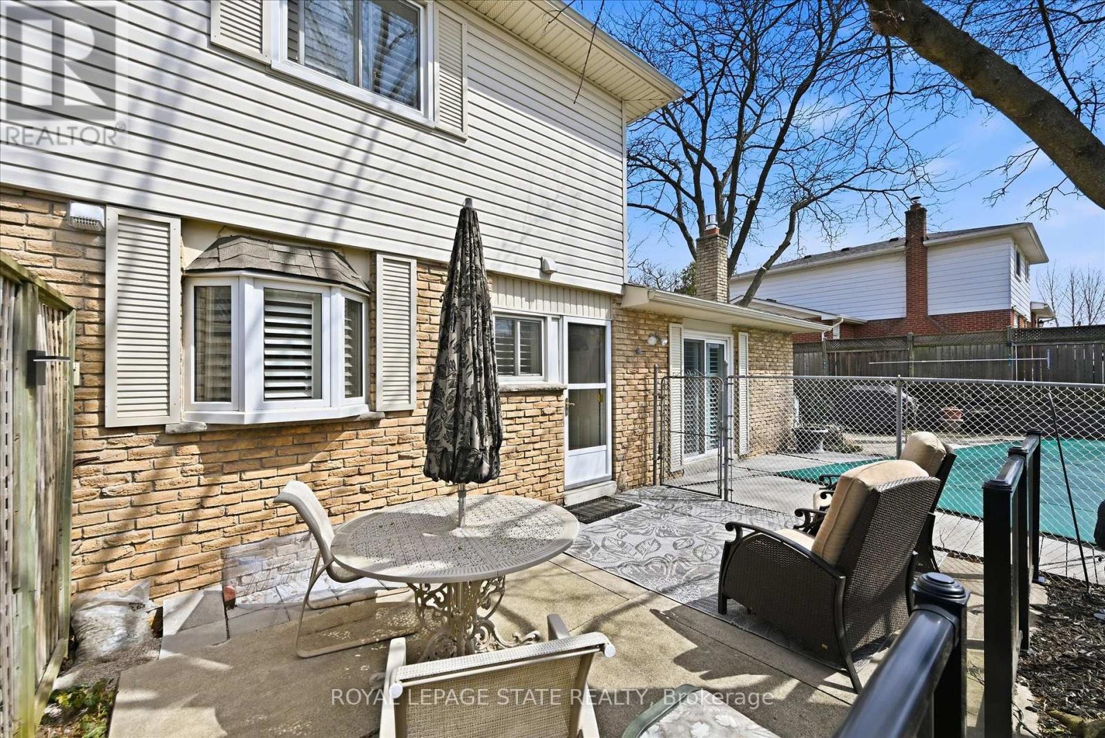 2192 Ireland Drive E, Burlington, Ontario  L7P 3G1 - Photo 27 - W12942632