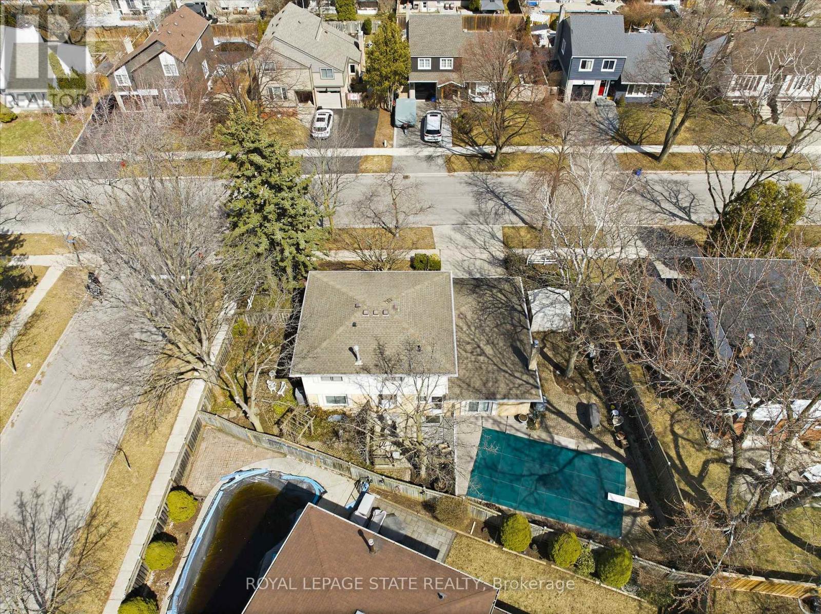 2192 Ireland Drive E, Burlington, Ontario  L7P 3G1 - Photo 32 - W12942632