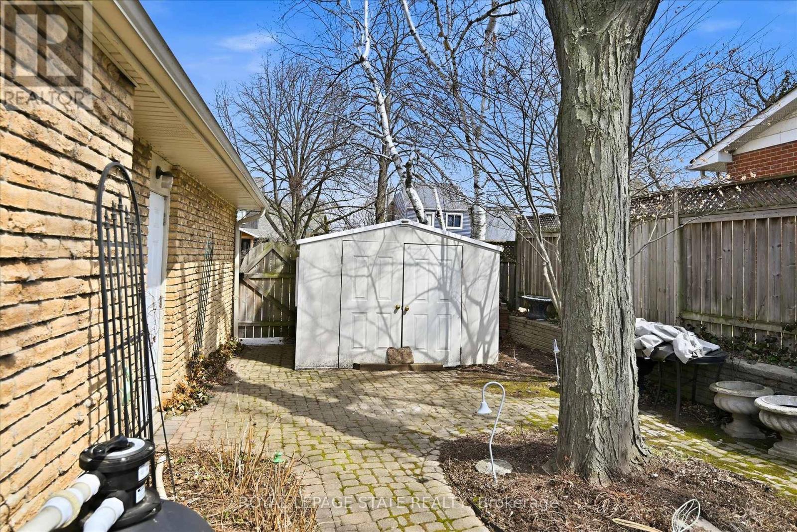 2192 Ireland Drive E, Burlington, Ontario  L7P 3G1 - Photo 33 - W12942632