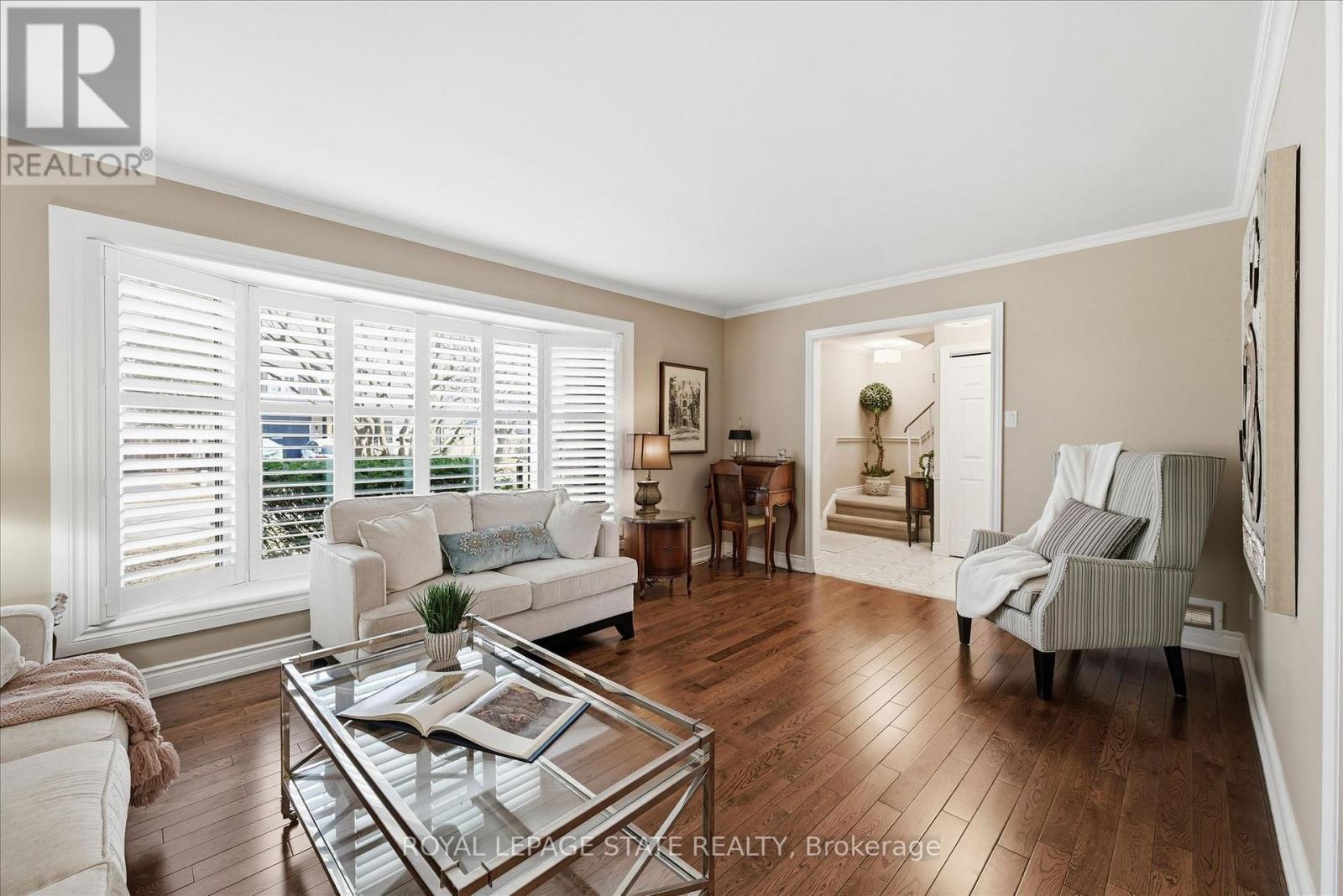 2192 Ireland Drive E, Burlington, Ontario  L7P 3G1 - Photo 5 - W12942632