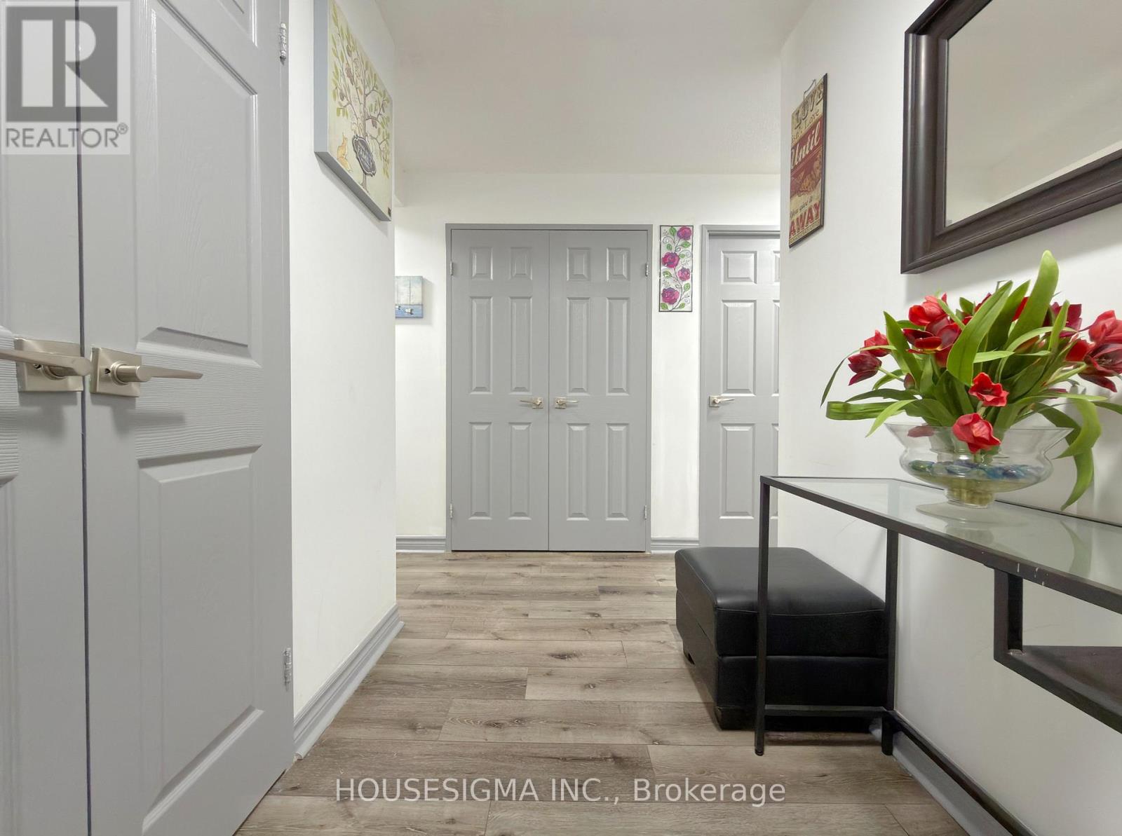 101 - 1320 Mississauga Valley Boulevard, Mississauga, Ontario  L5A 3S9 - Photo 10 - W12942646